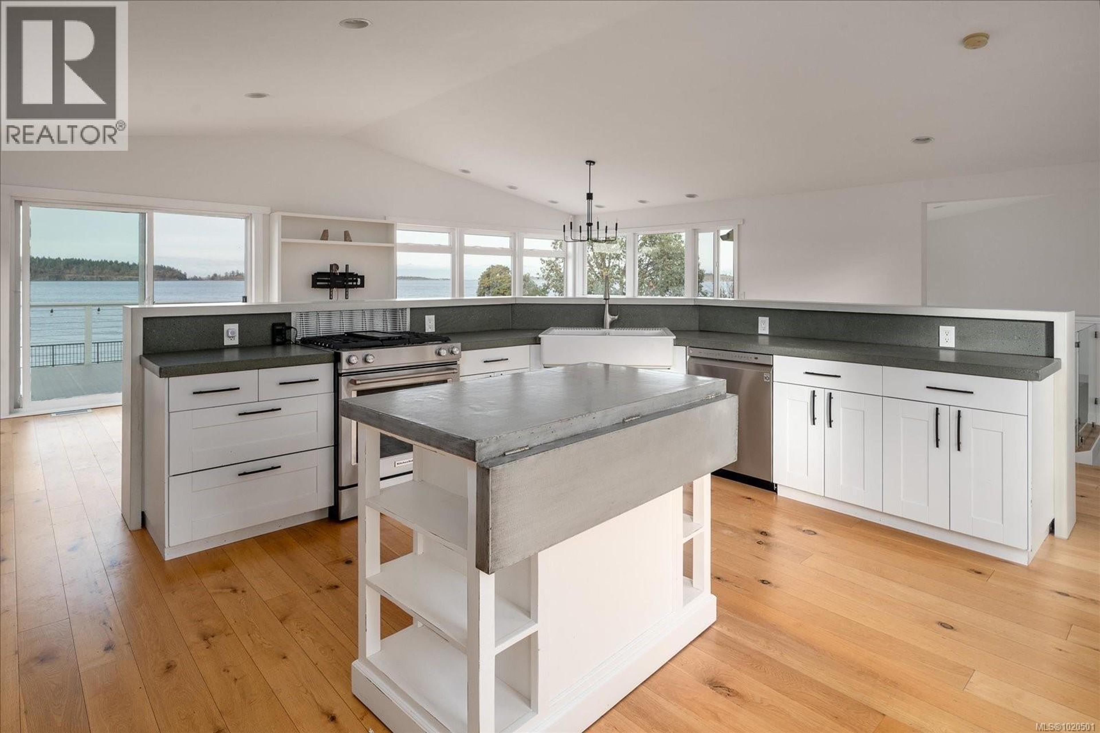 7850 SHANGRI-LA RD - 17