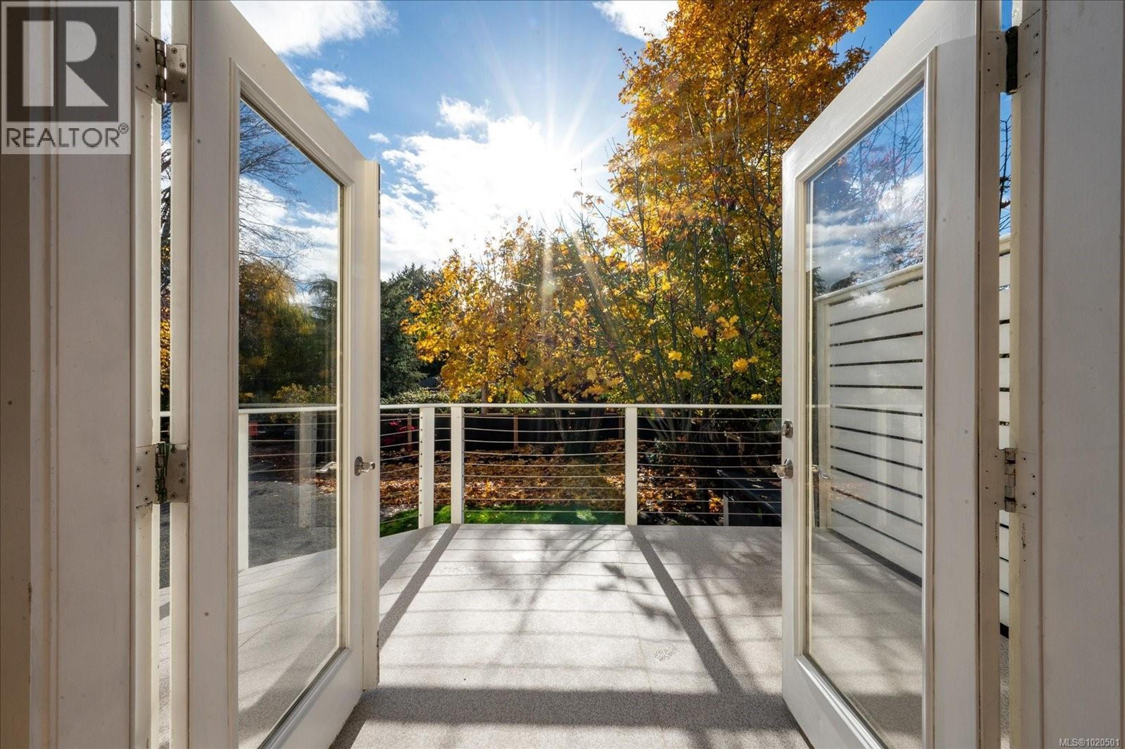 7850 SHANGRI-LA RD - 25