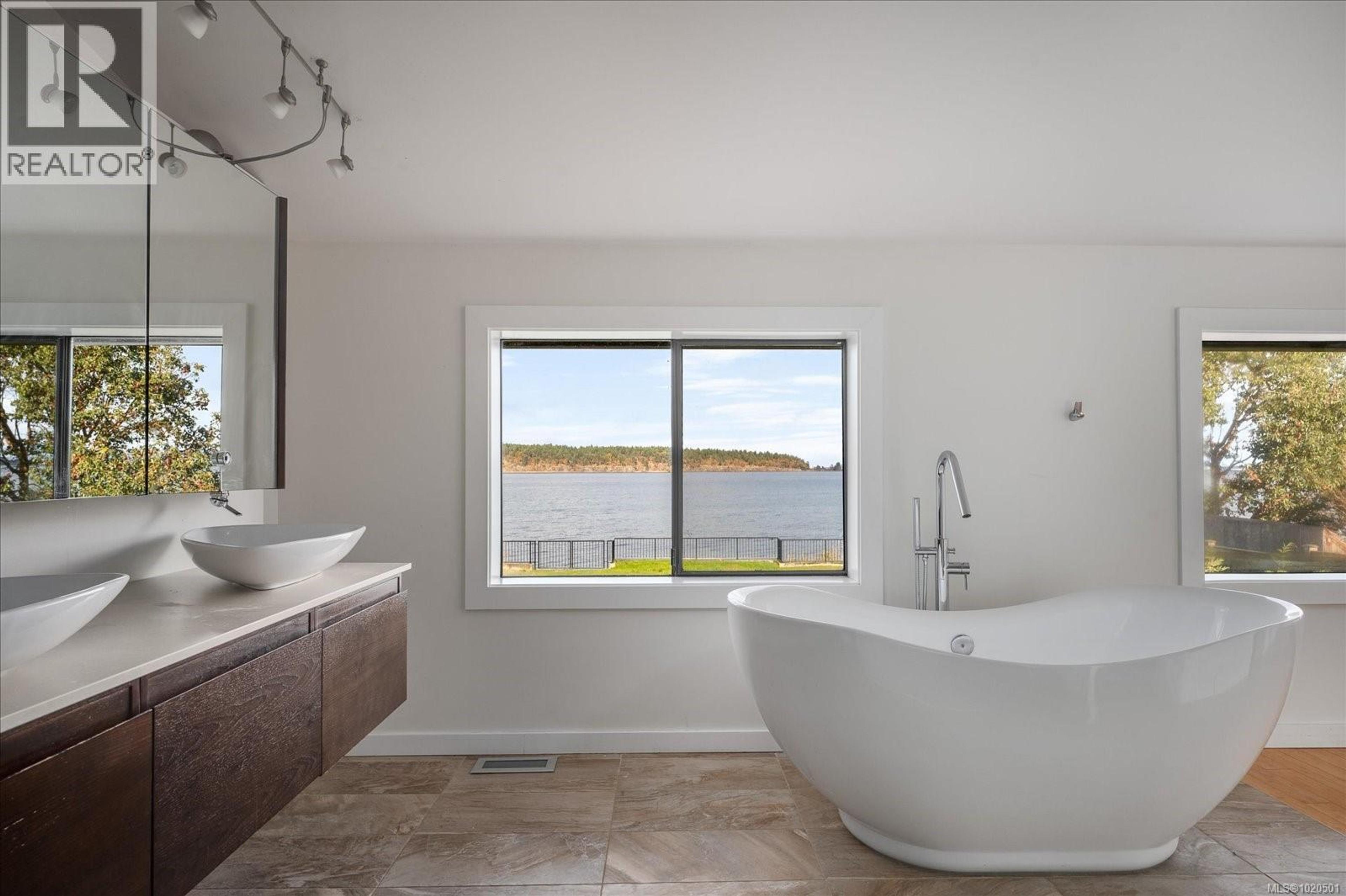 7850 SHANGRI-LA RD - 54