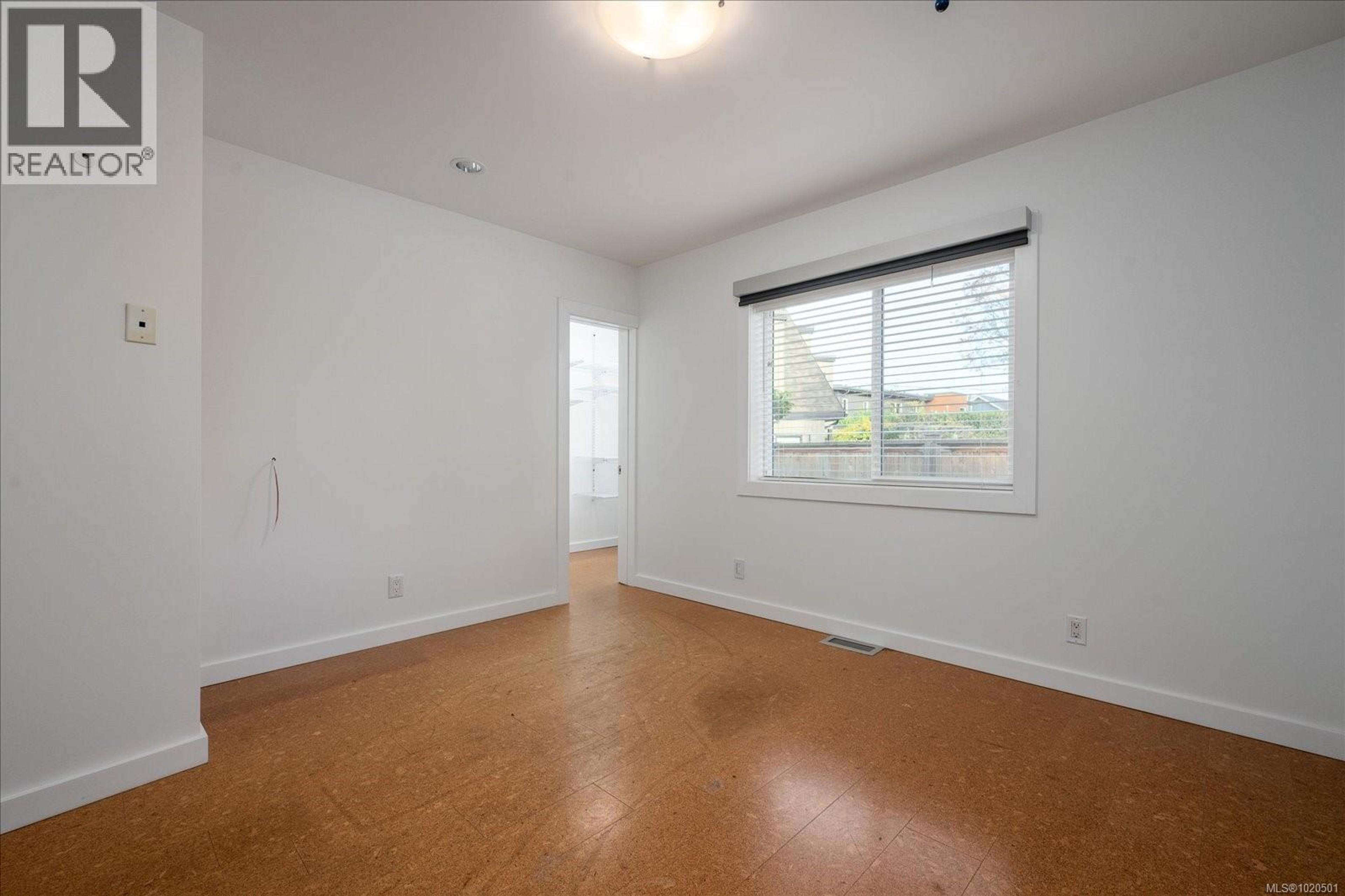 7850 SHANGRI-LA RD - 60