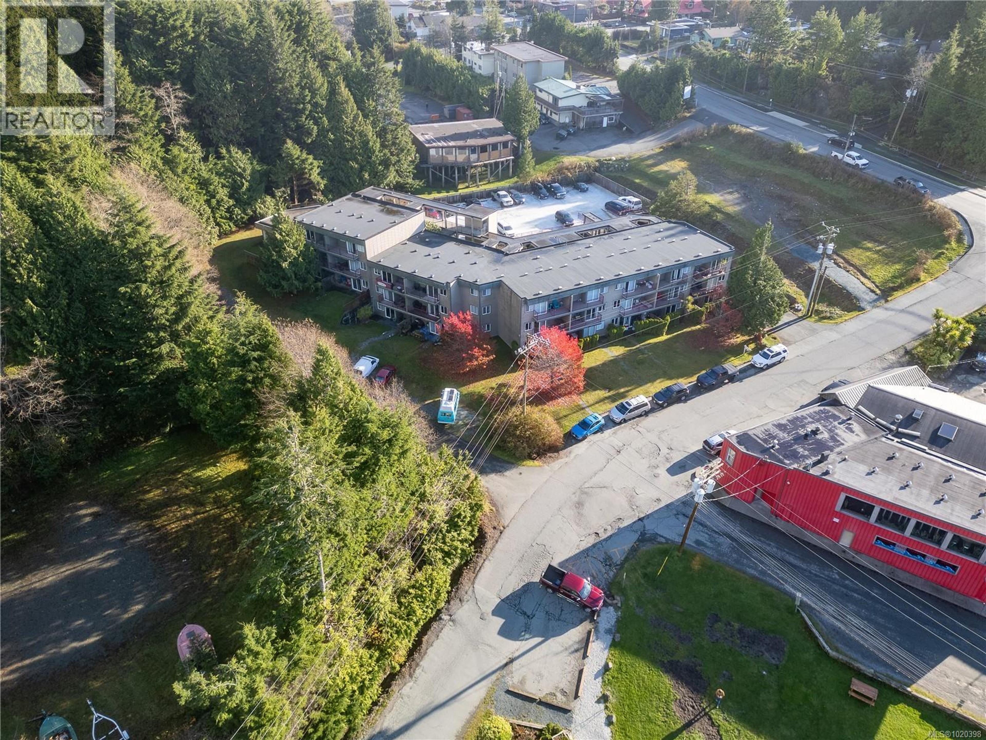 250 Hemlock St, Ucluelet - Exteriors - Full Complex View, Drone/Aerial View - Photo 7