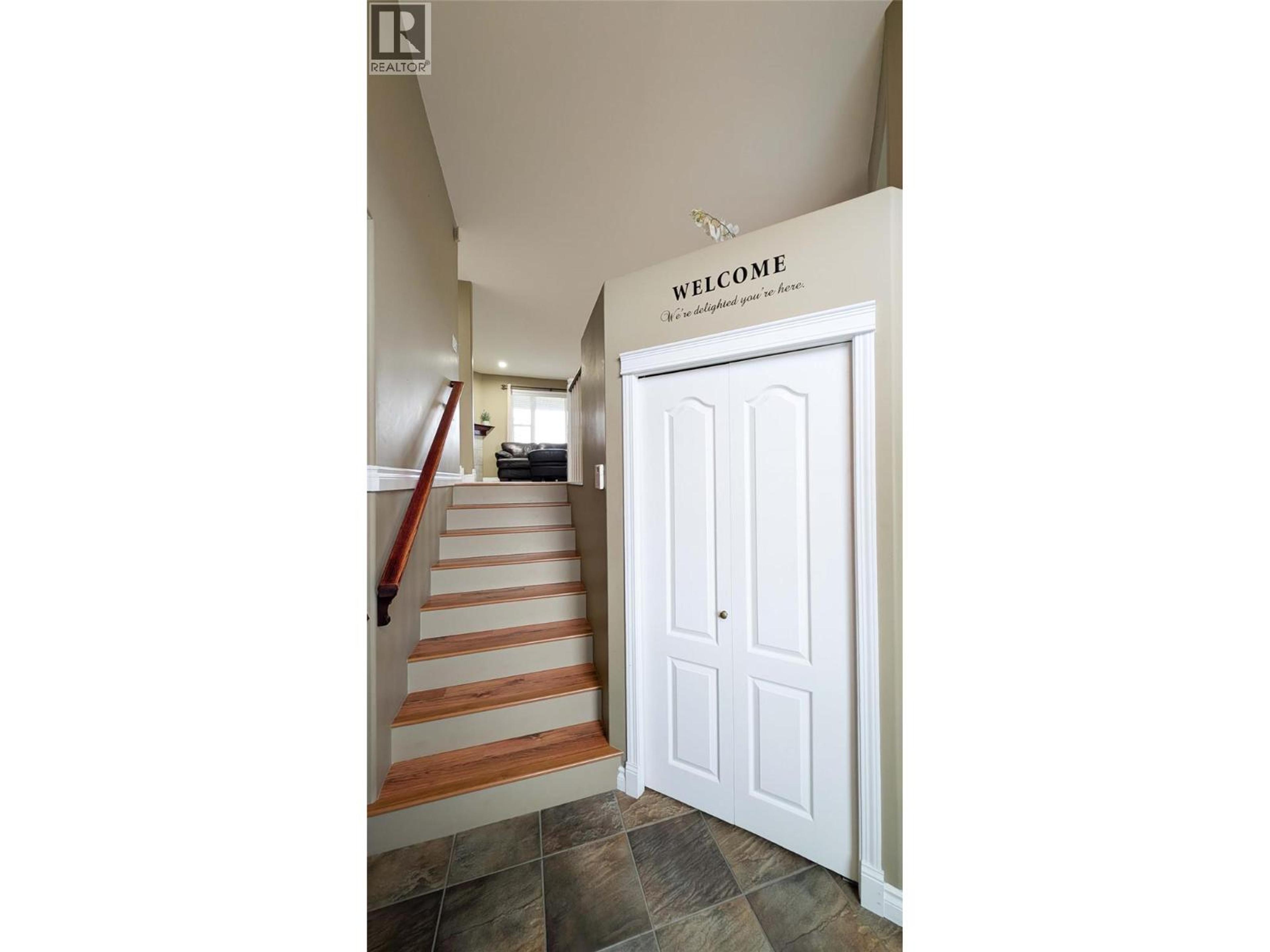 3301 MT FISHER  N DRIVE - 16