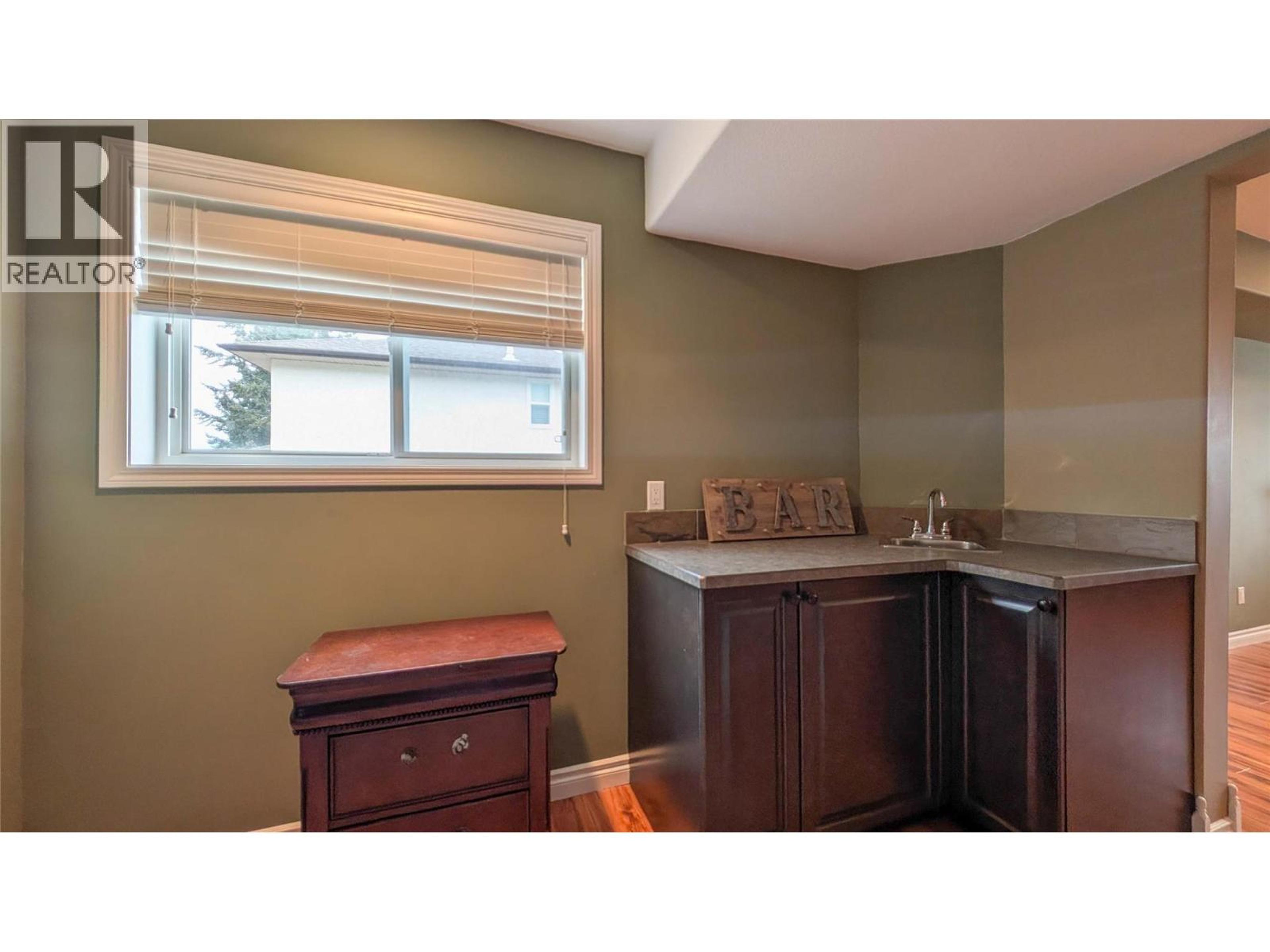 3301 MT FISHER  N DRIVE - 20