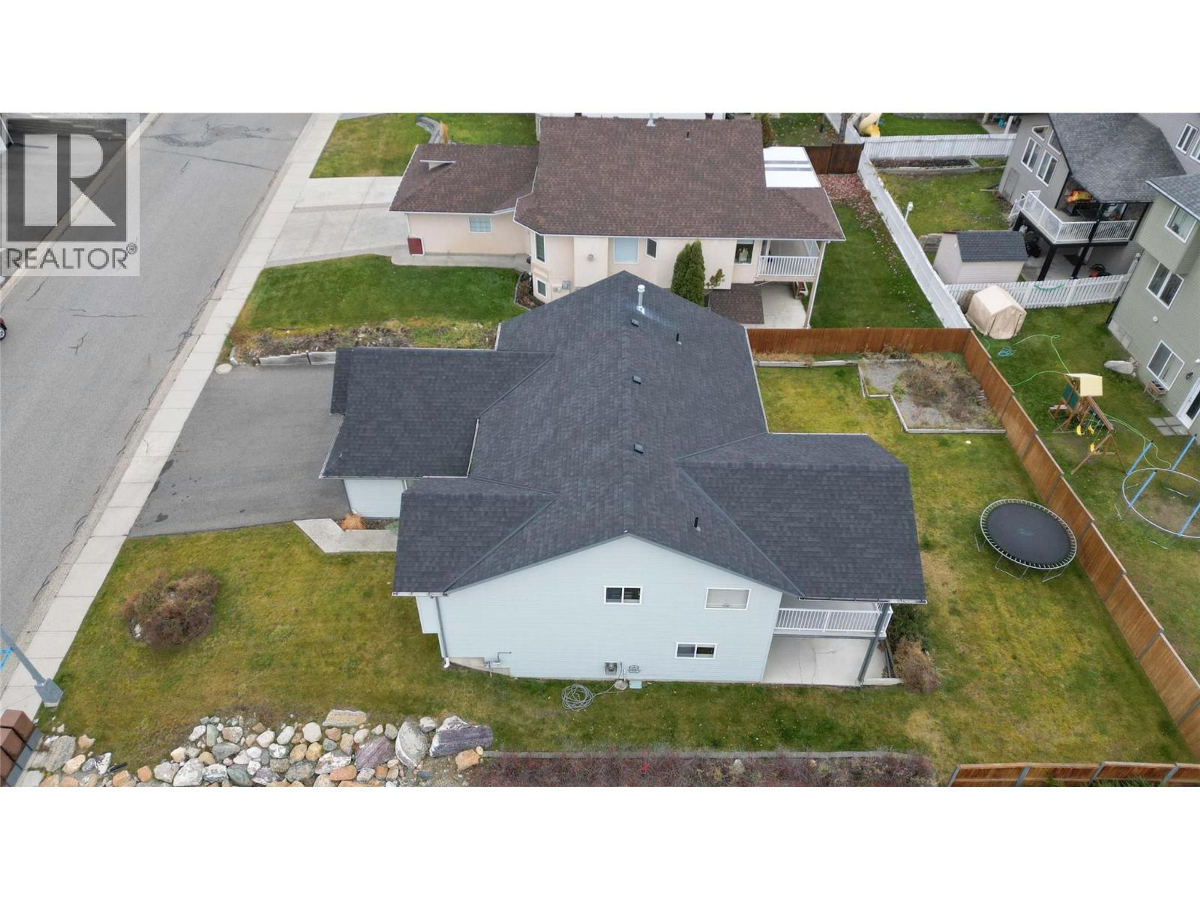 3301 MT FISHER  N DRIVE - 33