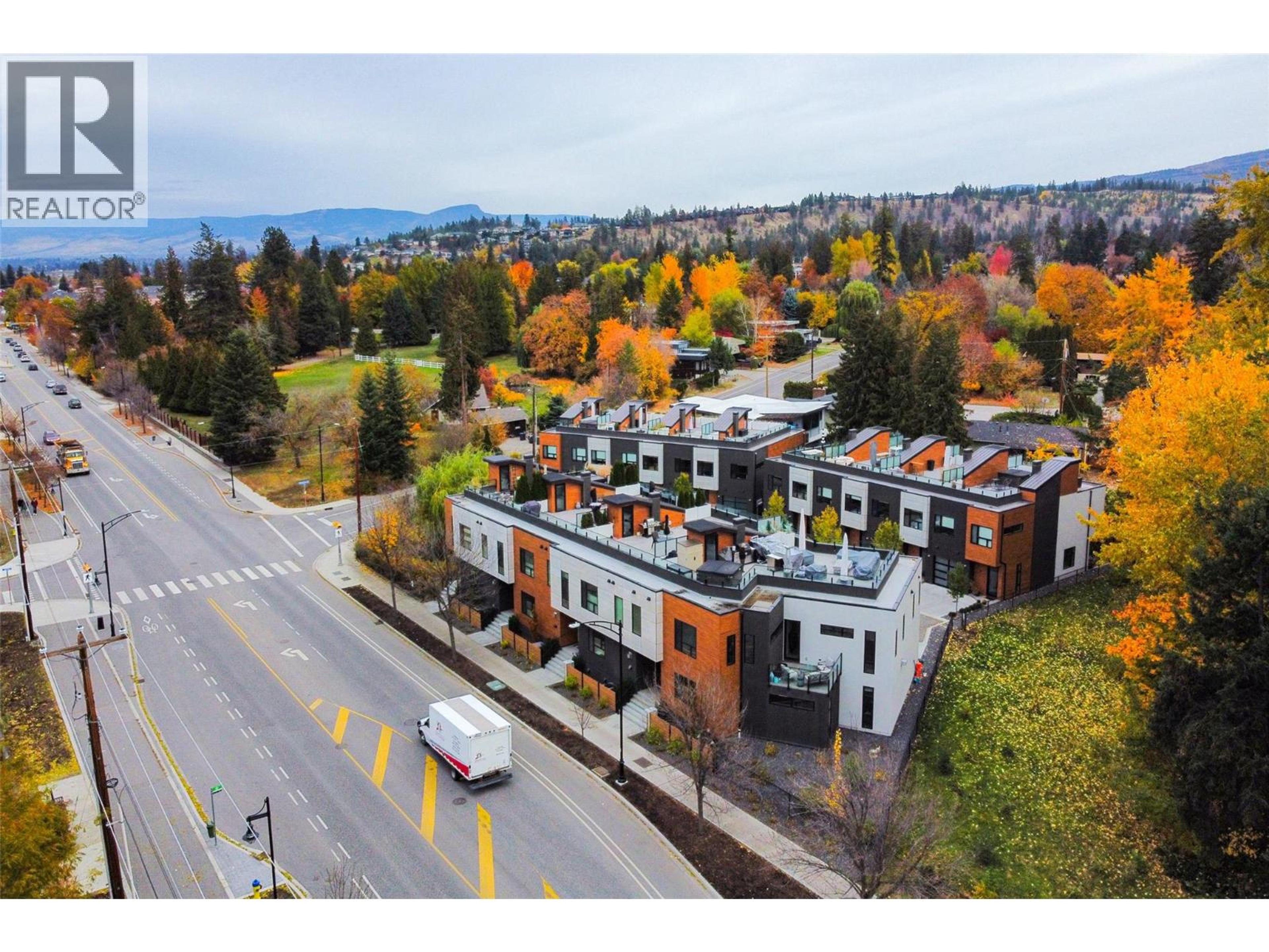 525 McClure Road, Kelowna - Exteriors - Full Complex View, Drone/Aerial View - Photo 7
