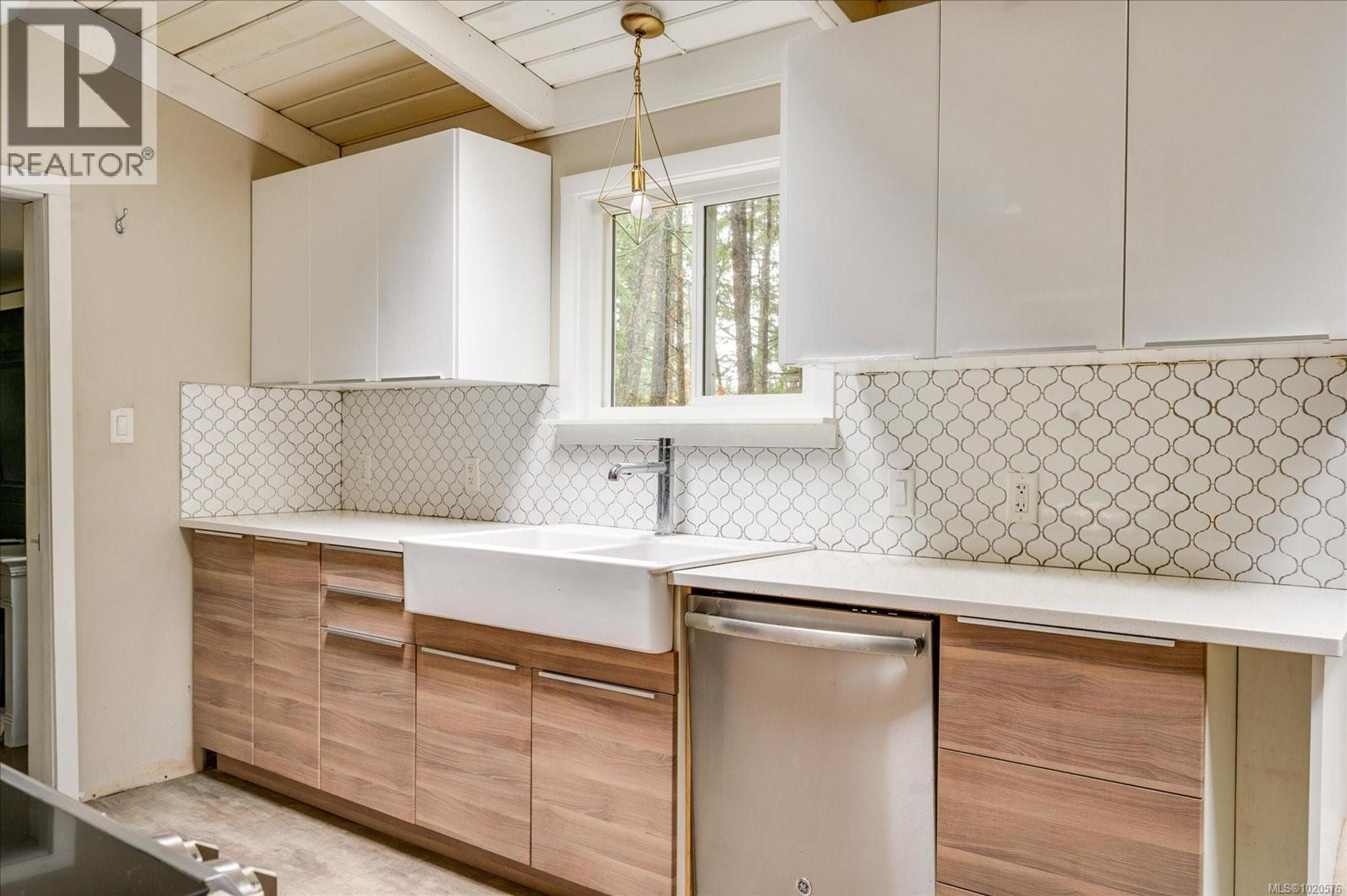 1535 WHALEBONE DR - 8