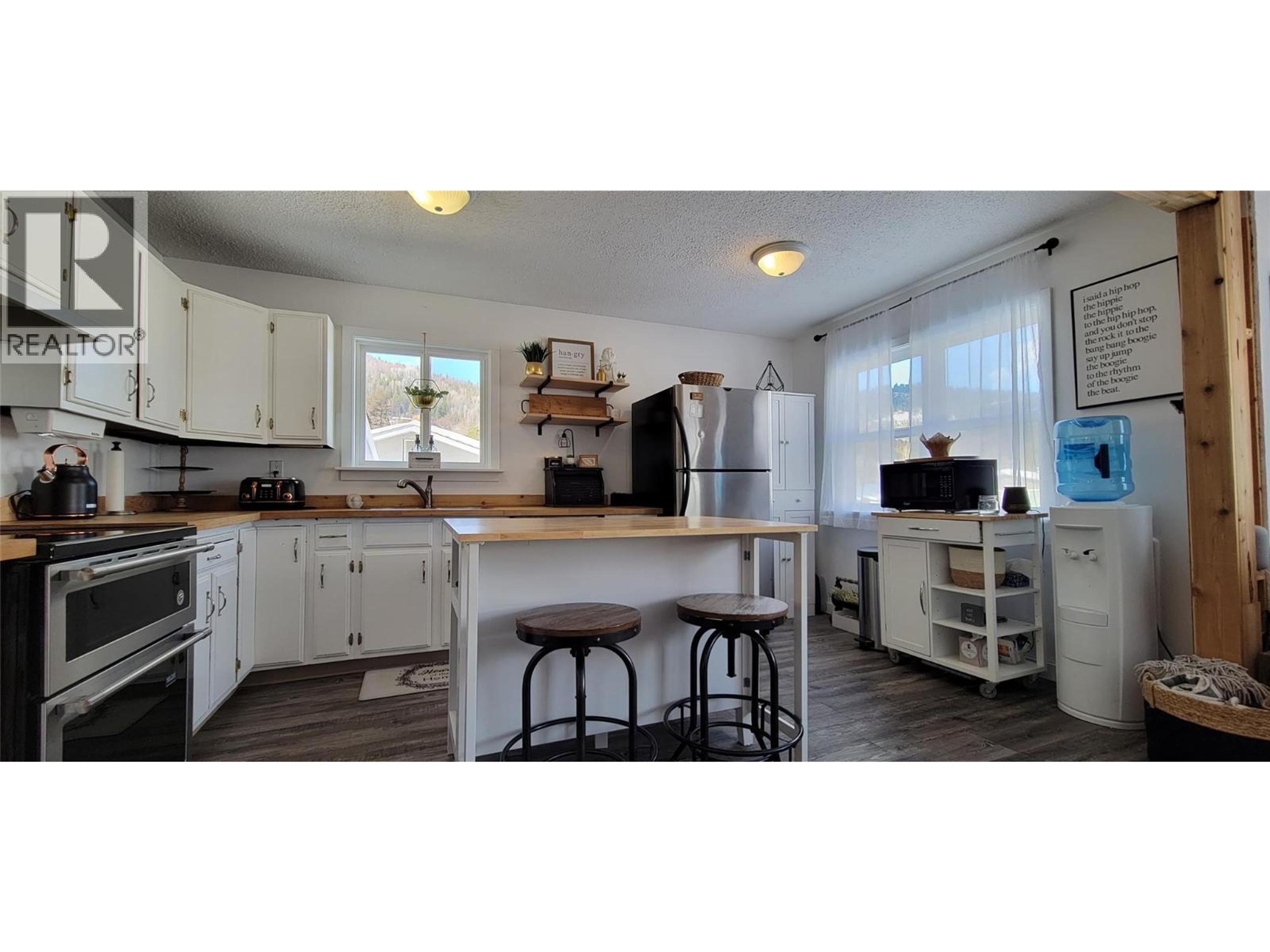 77 JUNIPER AVENUE - 12