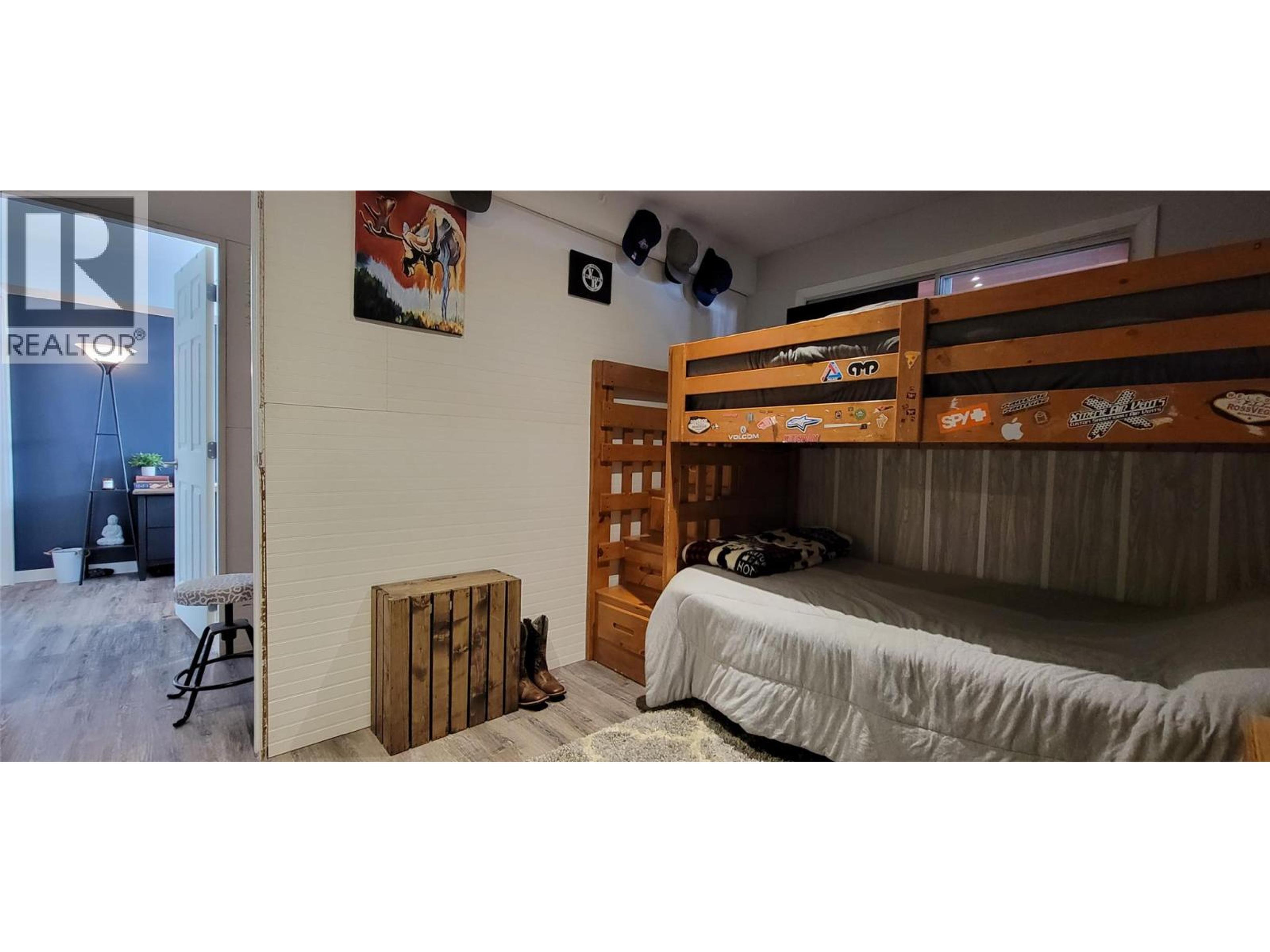 77 JUNIPER AVENUE - 21