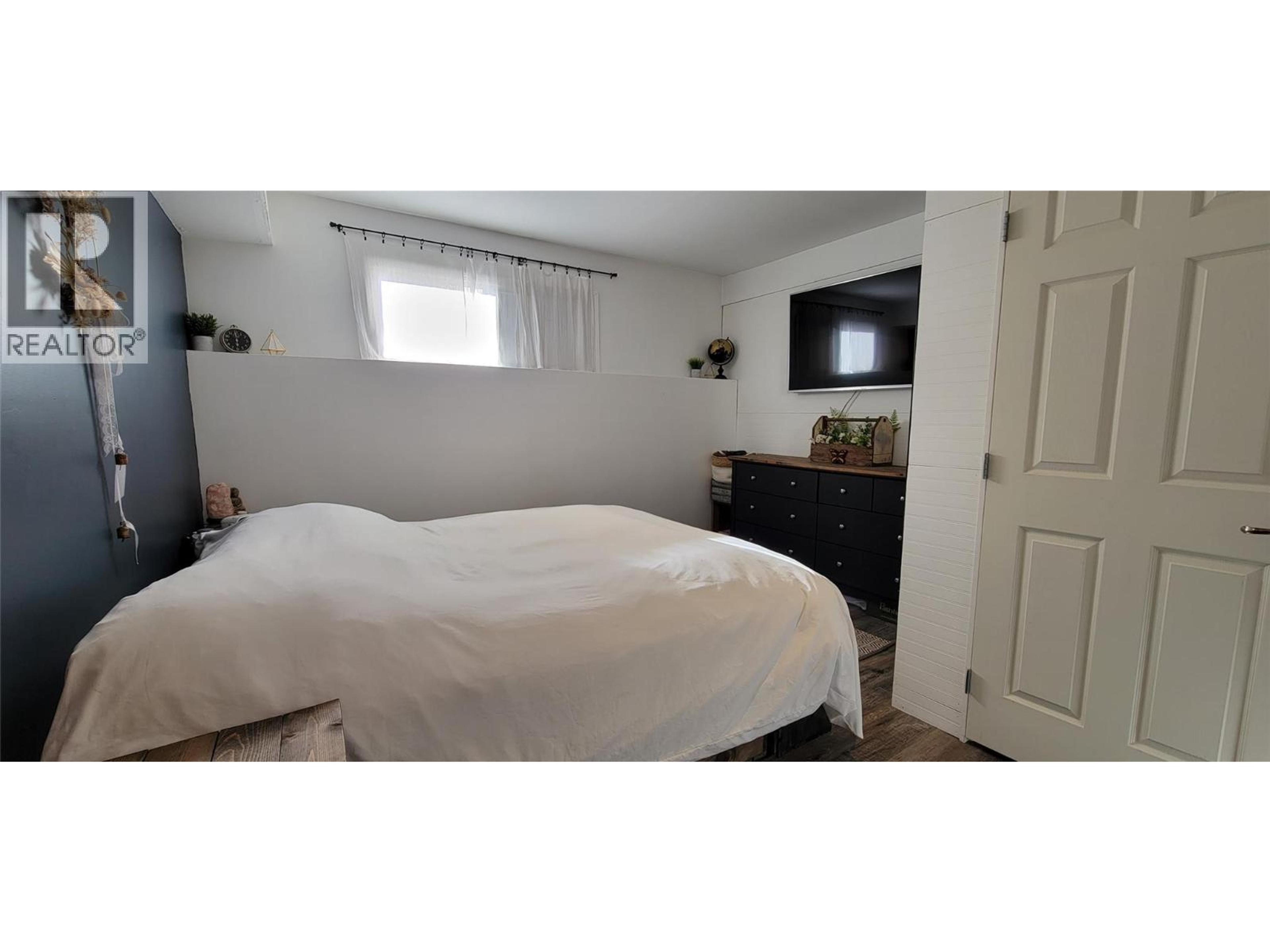 77 JUNIPER AVENUE - 22