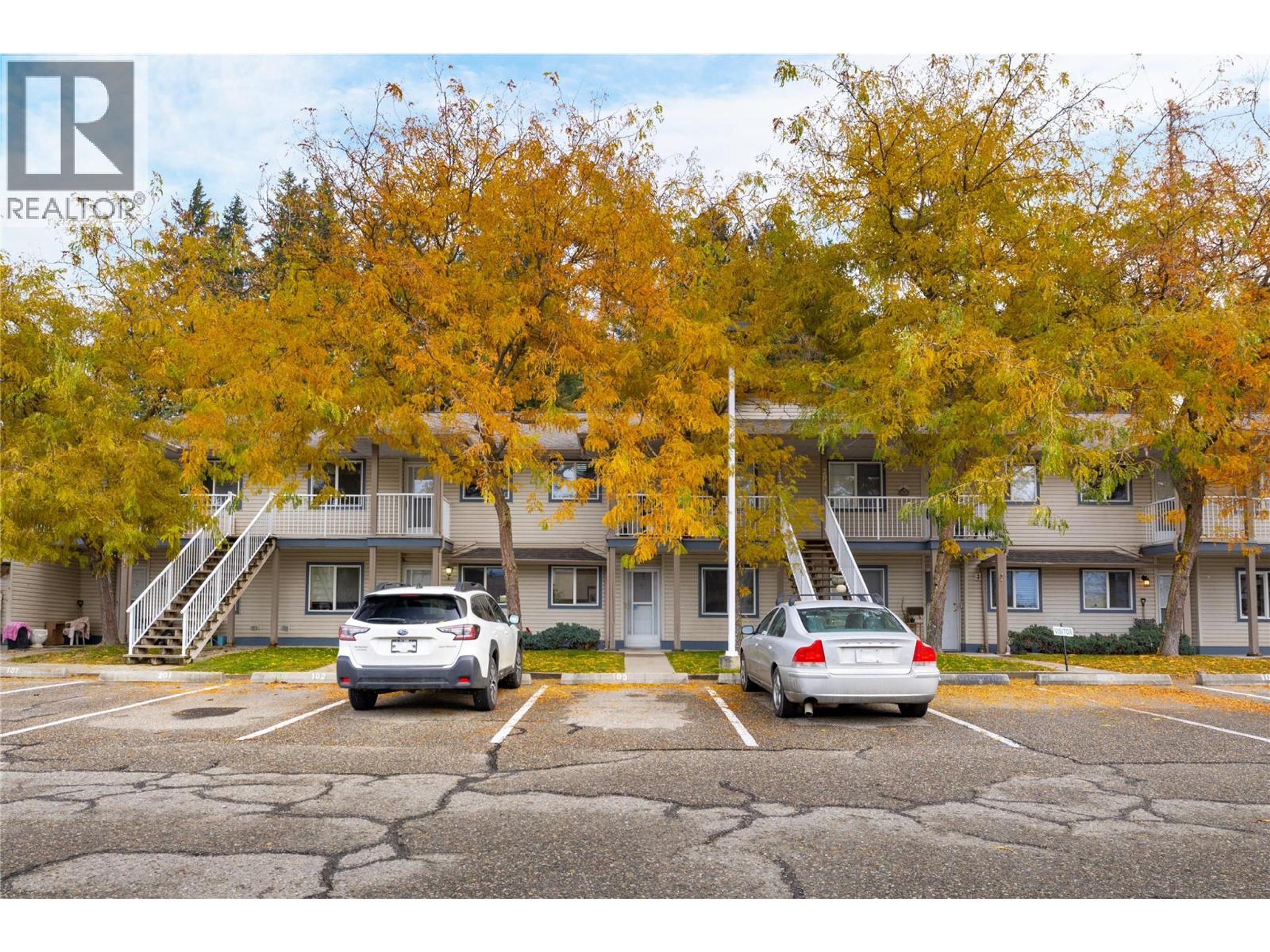 Unit #103 831 2nd Street SE, Salmon Arm - Exteriors - Photo 5