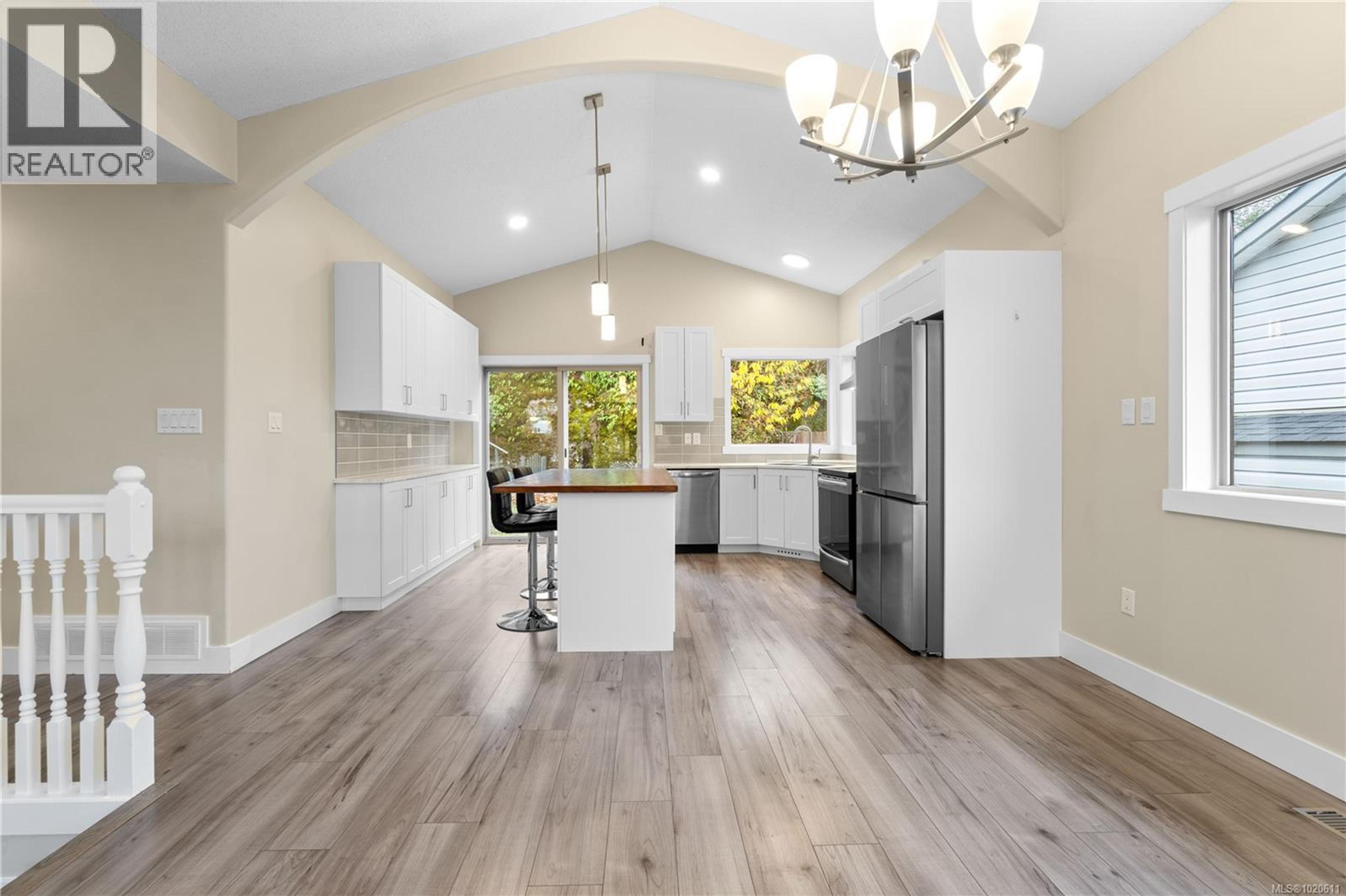 2170 SUN VALLEY DR - 11