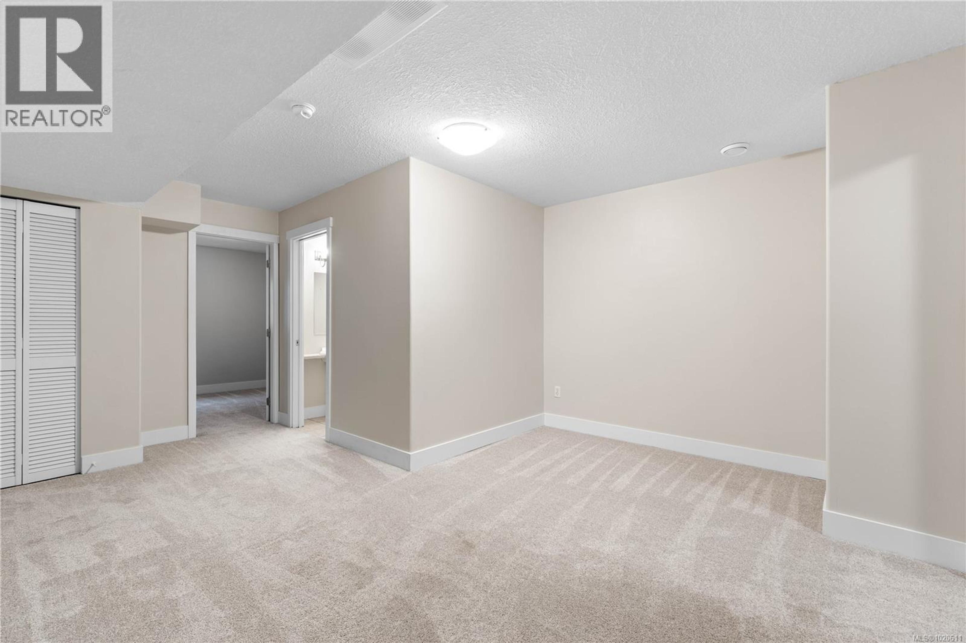 2170 SUN VALLEY DR - 27