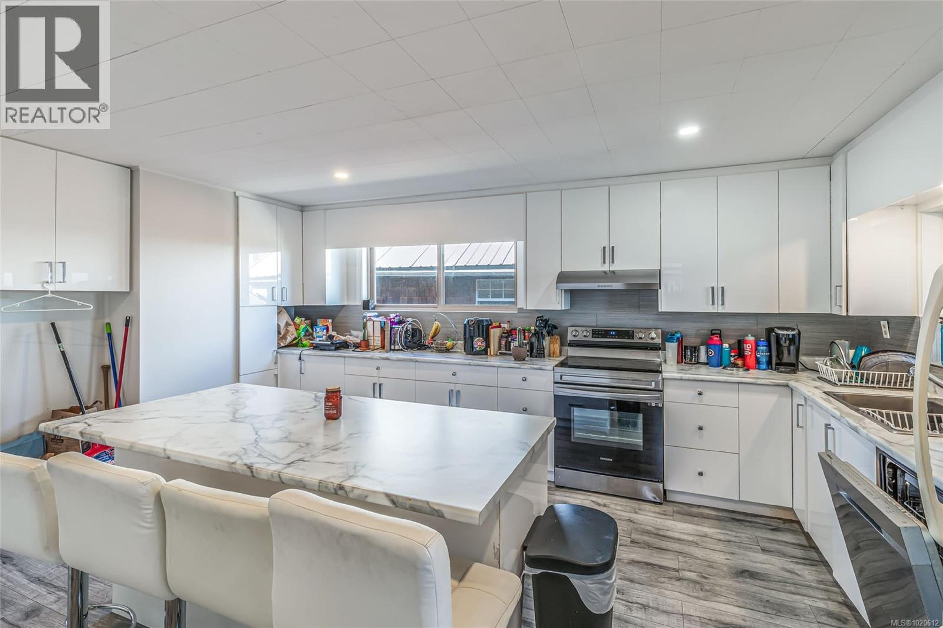 18 GILLESPIE ST S - 41