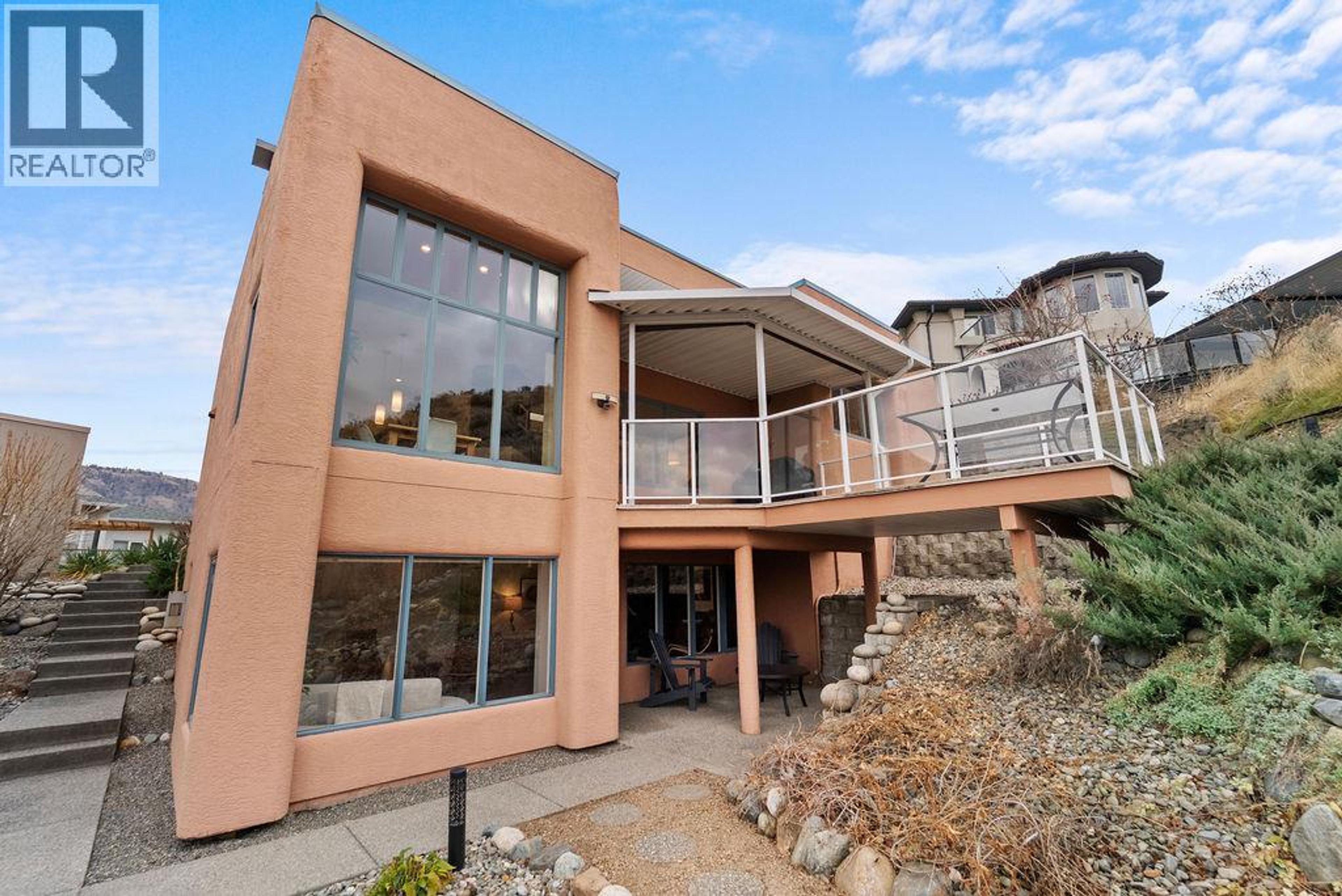 1651 VALLEYVIEW Drive, Kamloops - Exteriors - Photo 2