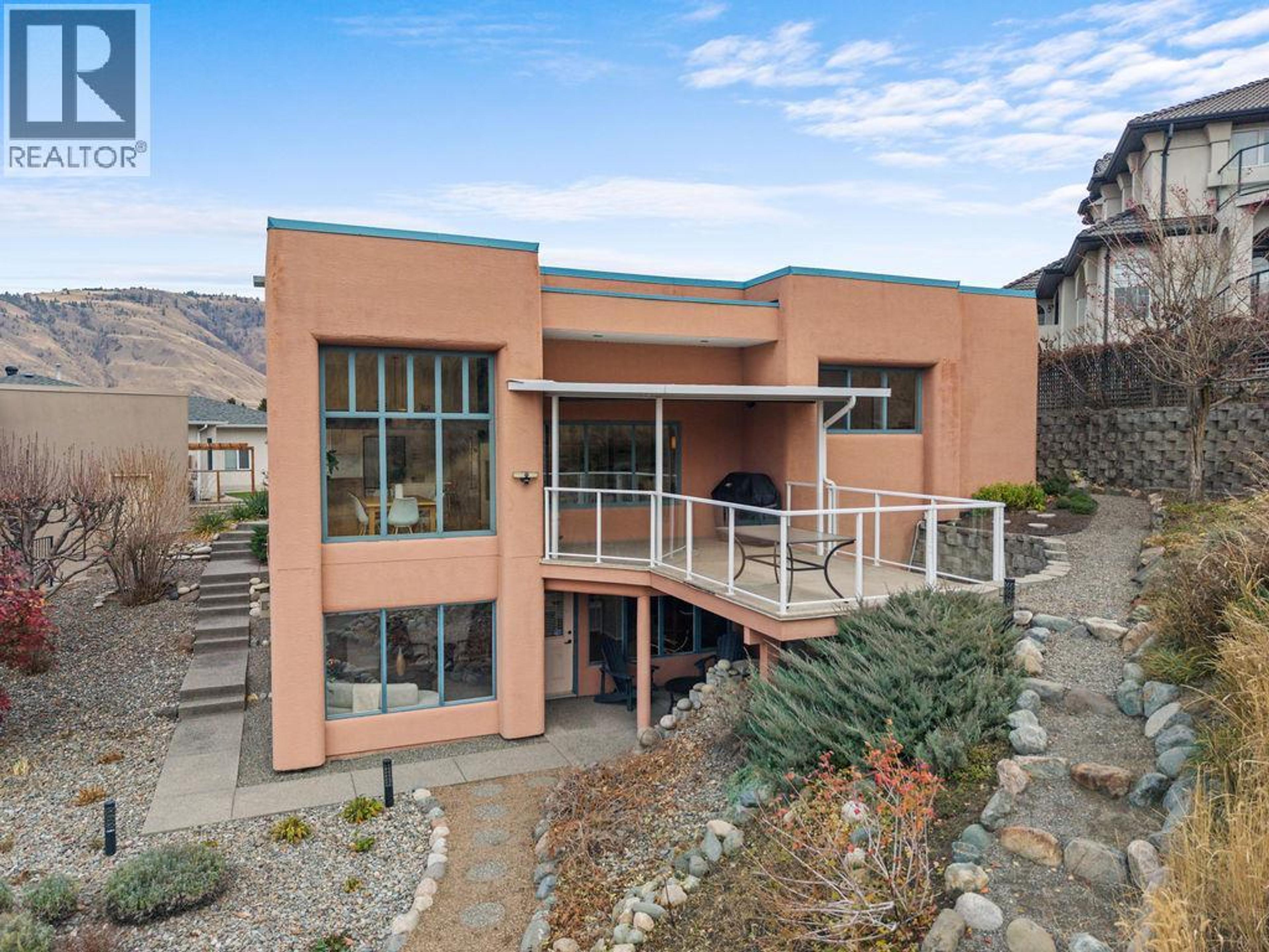 1651 VALLEYVIEW Drive, Kamloops - Exteriors - Photo 4