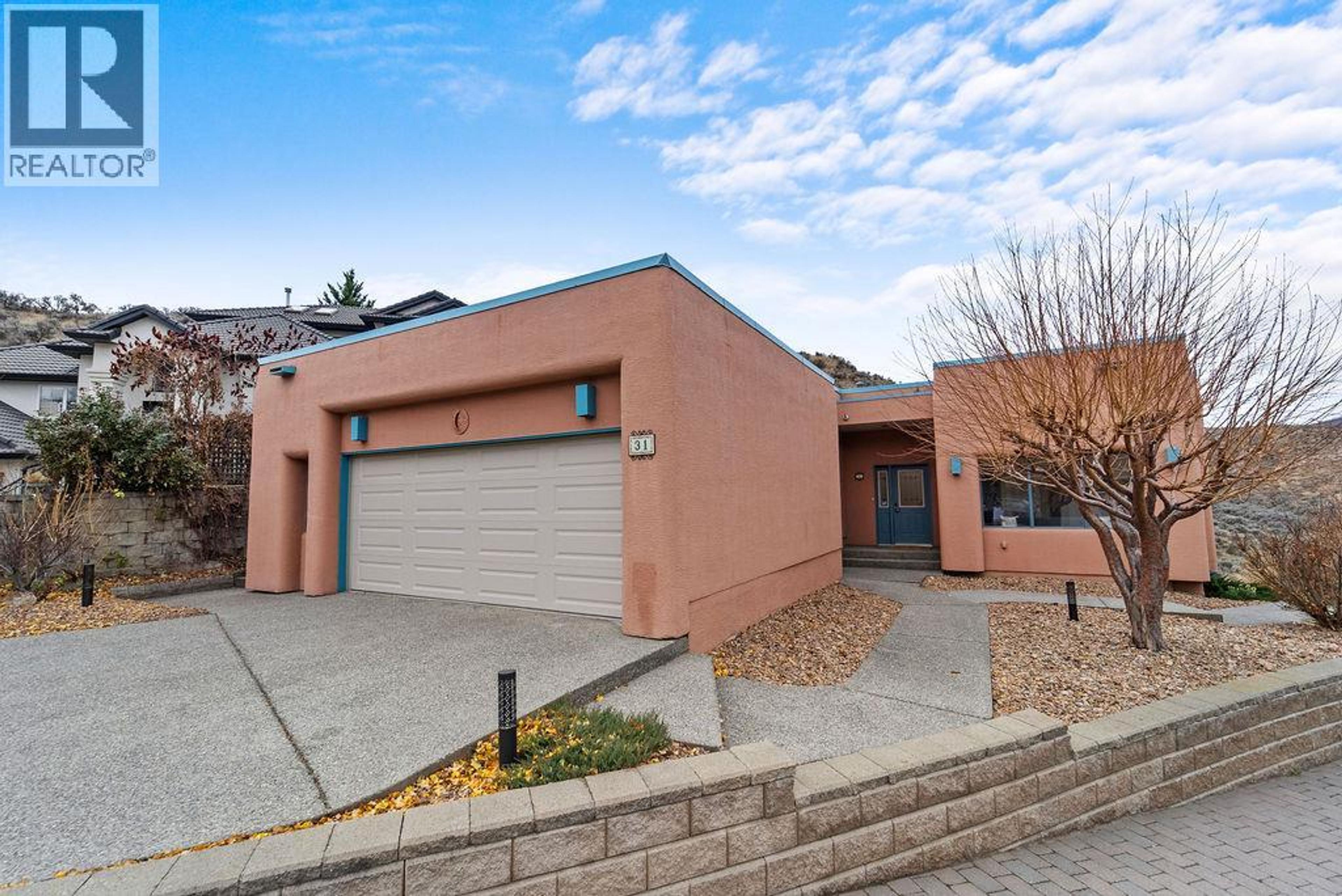 1651 VALLEYVIEW Drive, Kamloops - Exteriors - Photo 10