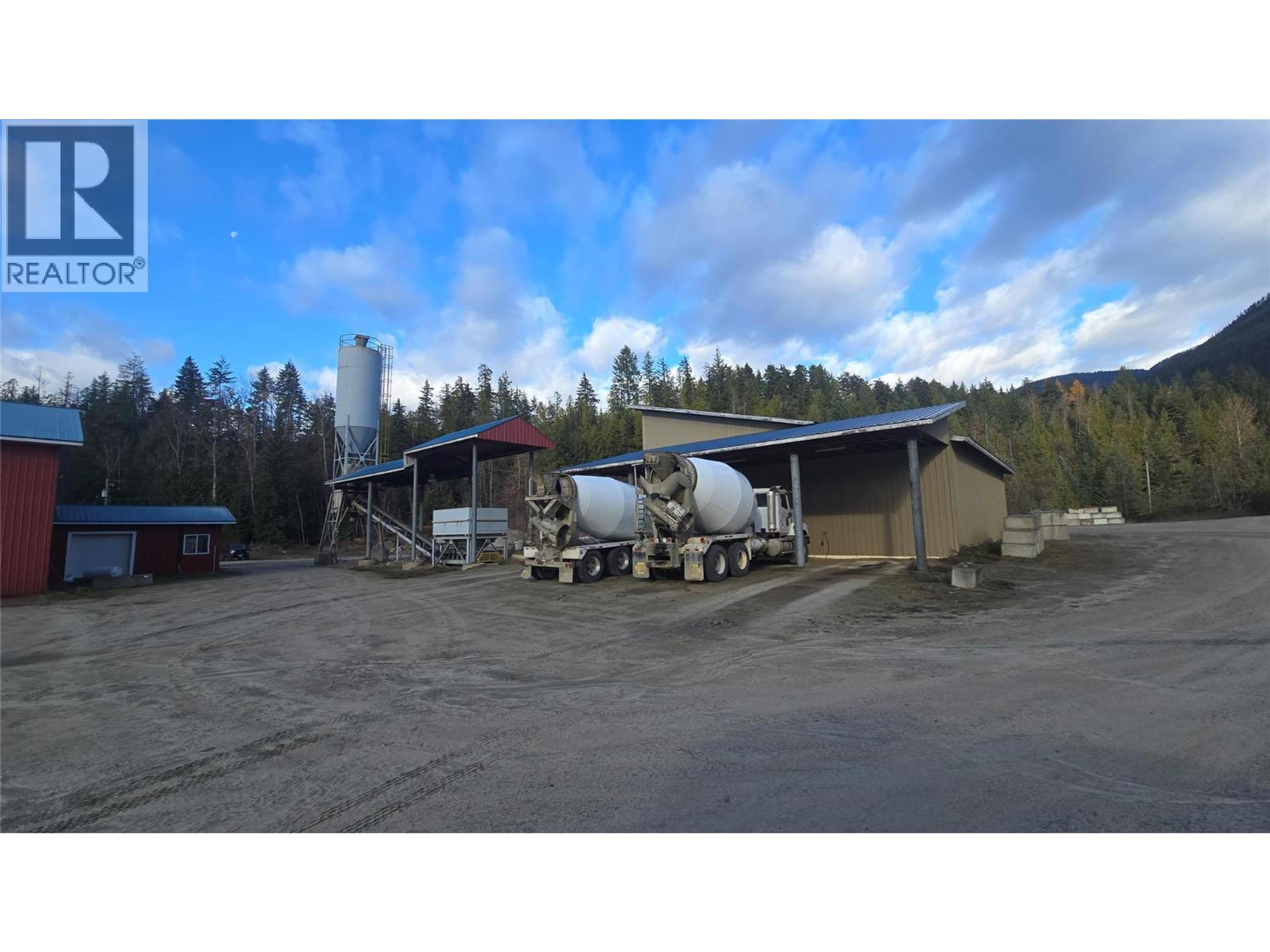 1500 HOT SPRINGS ROAD - 16