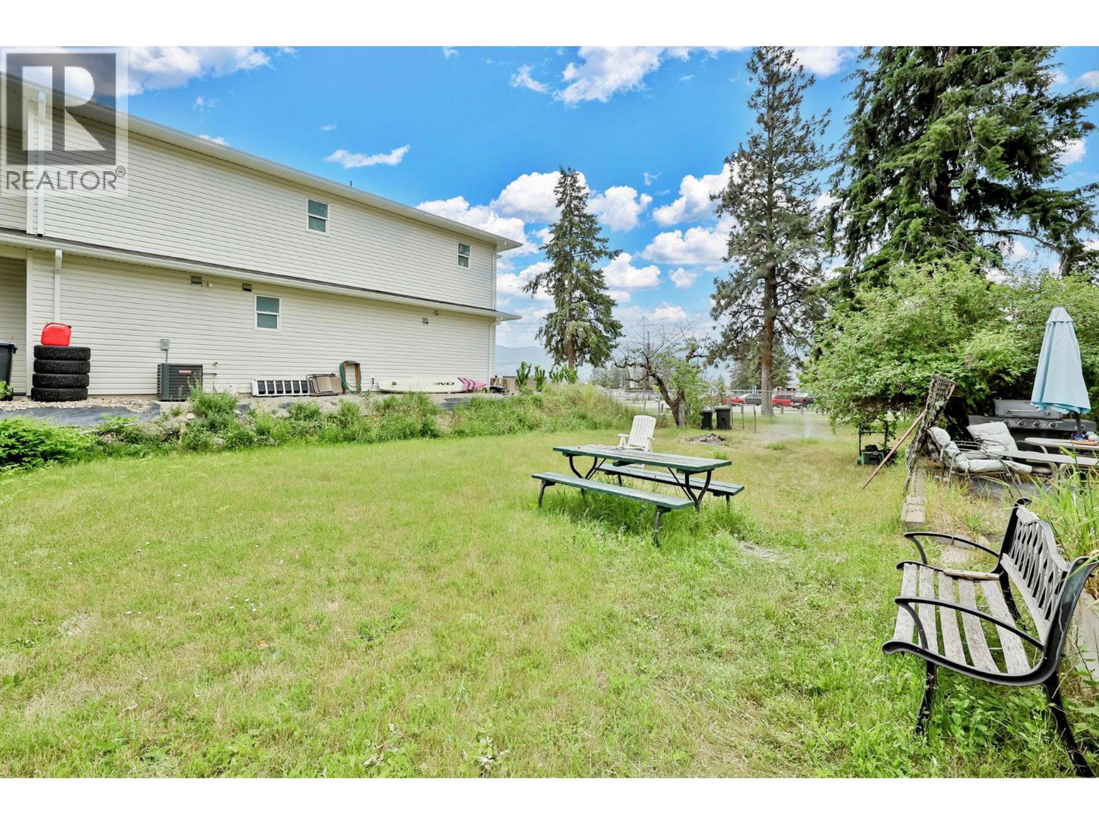 2571 & 2573 HEBERT ROAD - 5