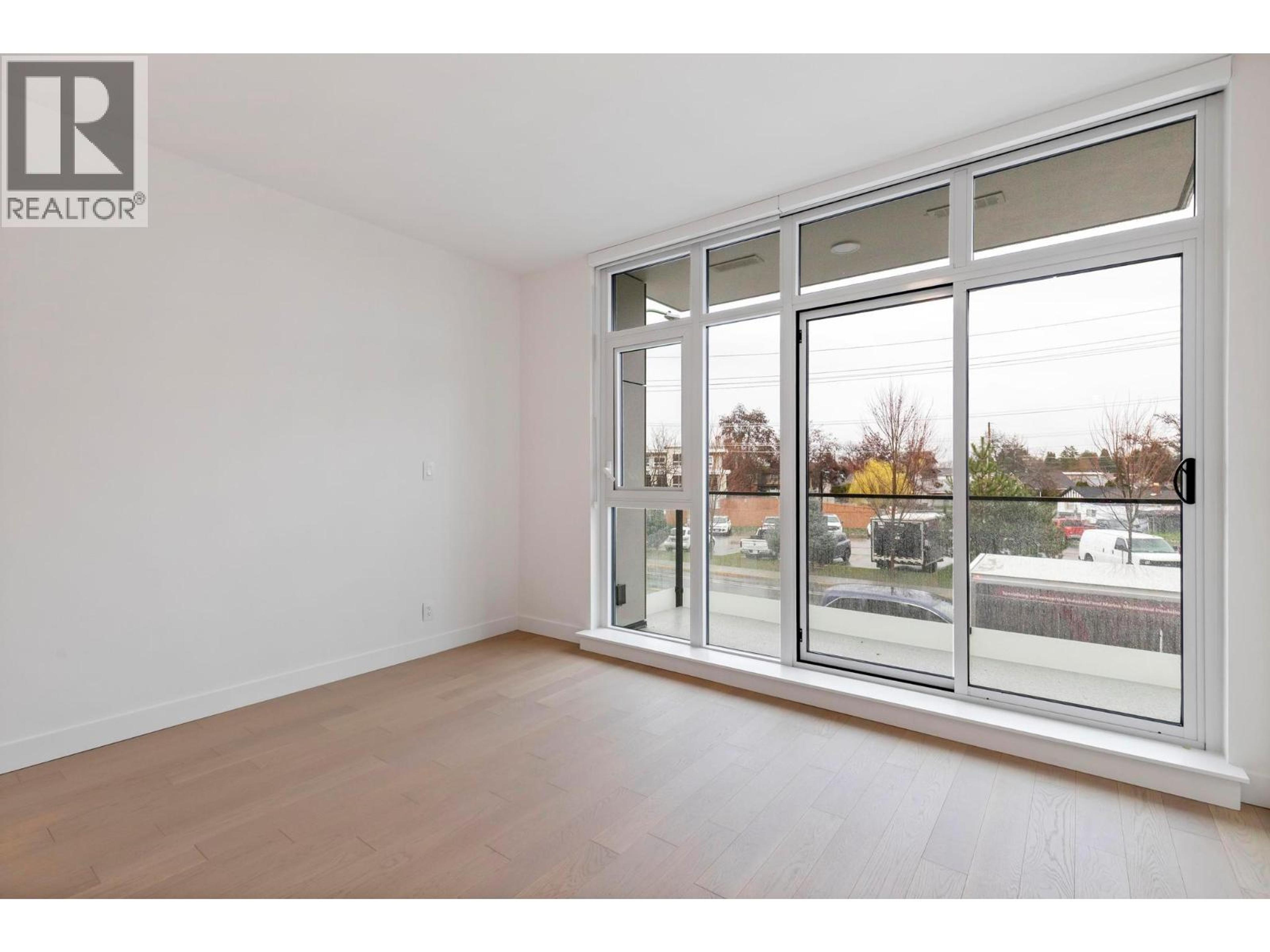 3352 RICHTER STREET - 23