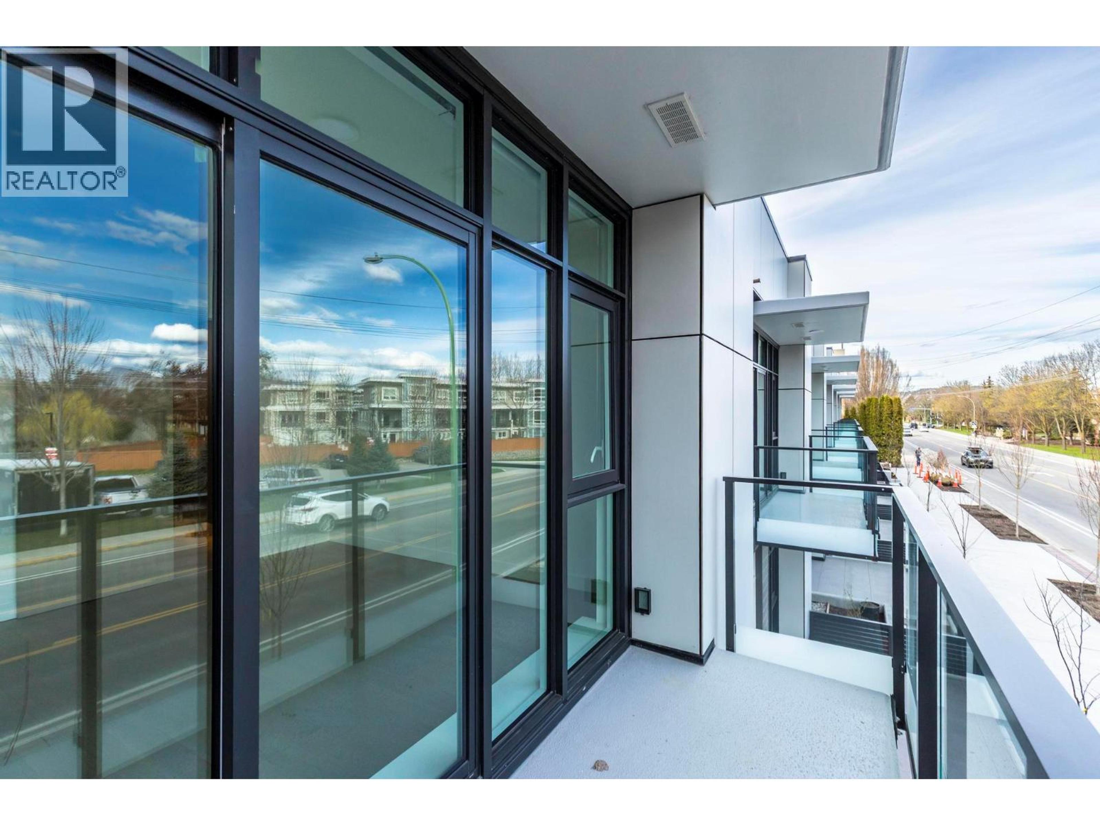 3352 RICHTER STREET - 33