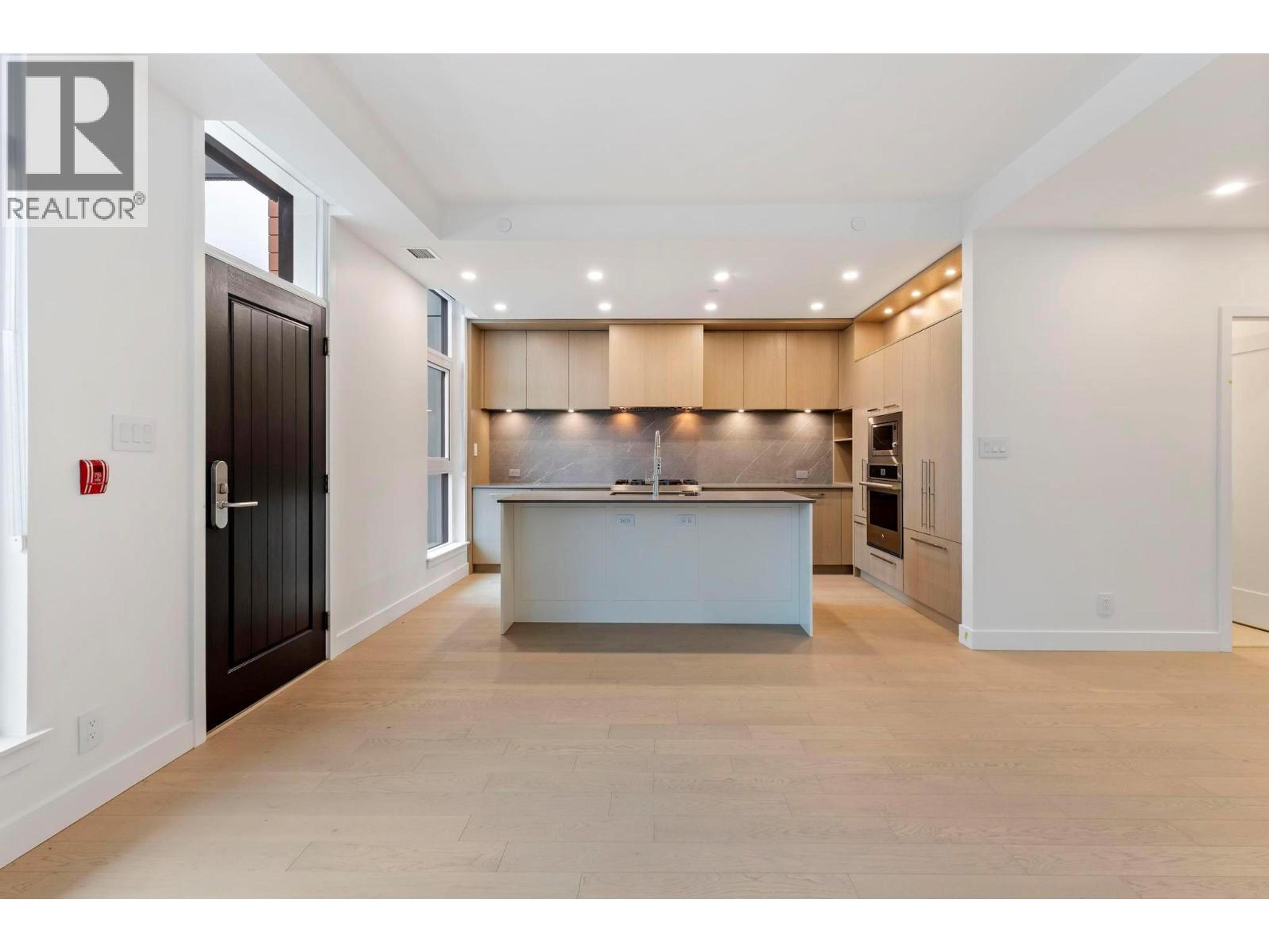 3352 RICHTER STREET - 9