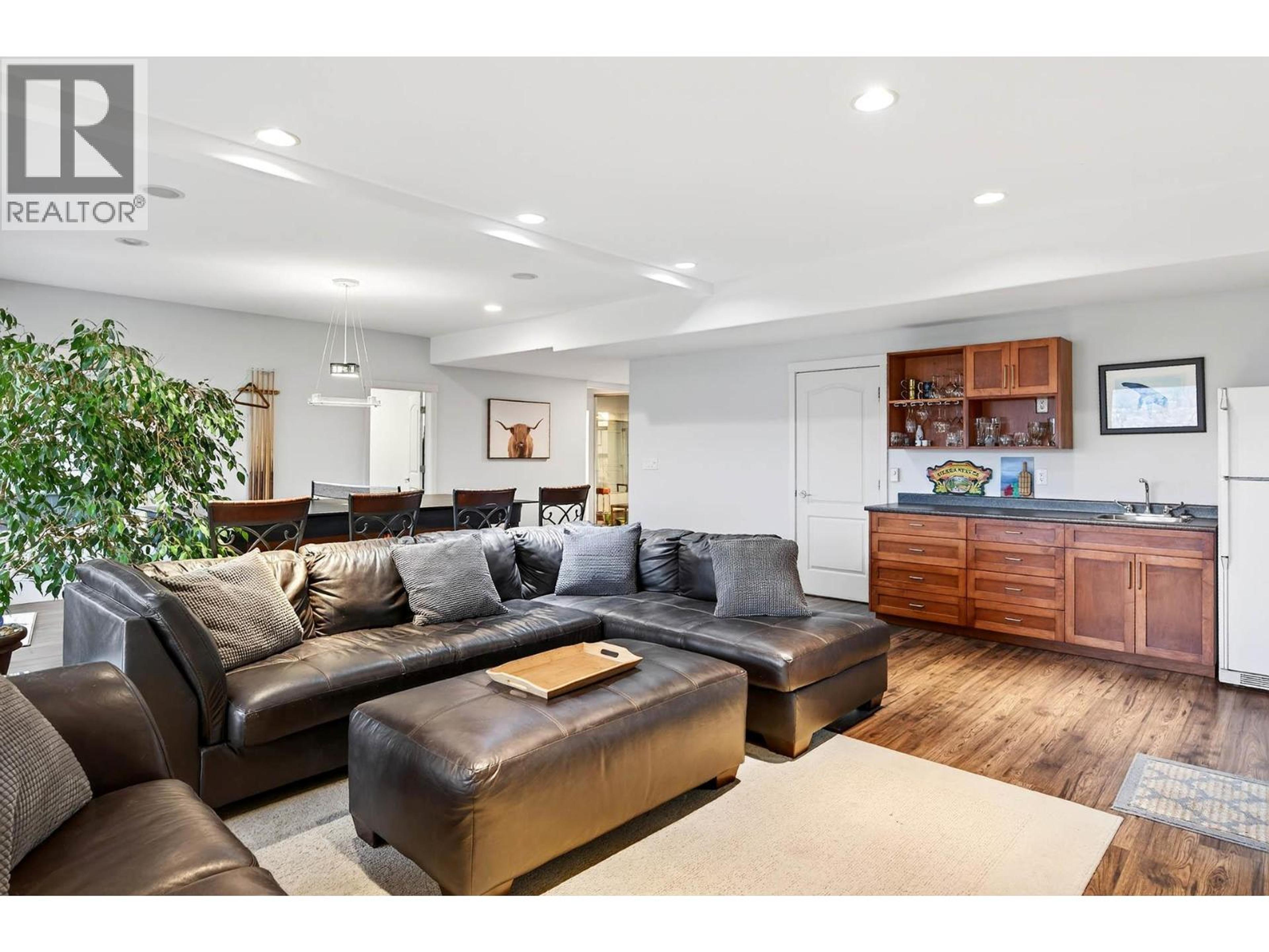 302 MARIPOSA COURT - 47