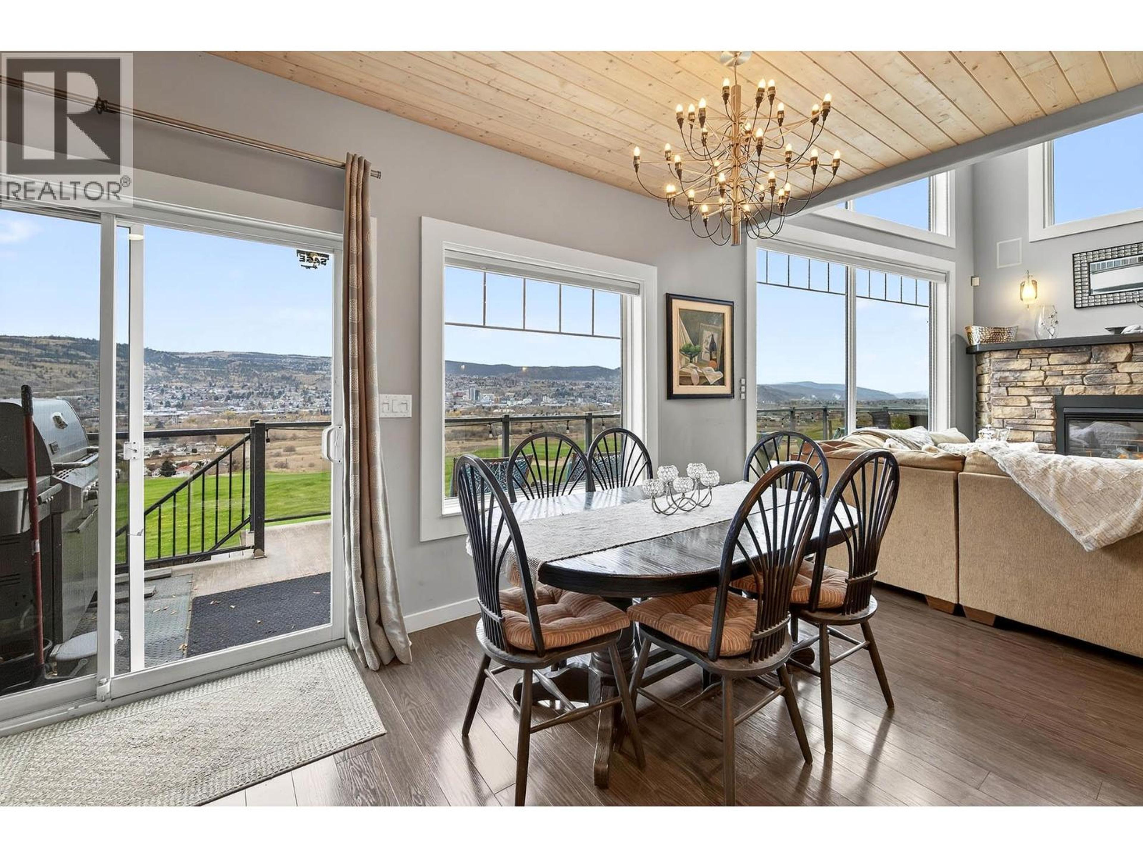 302 MARIPOSA COURT - 8