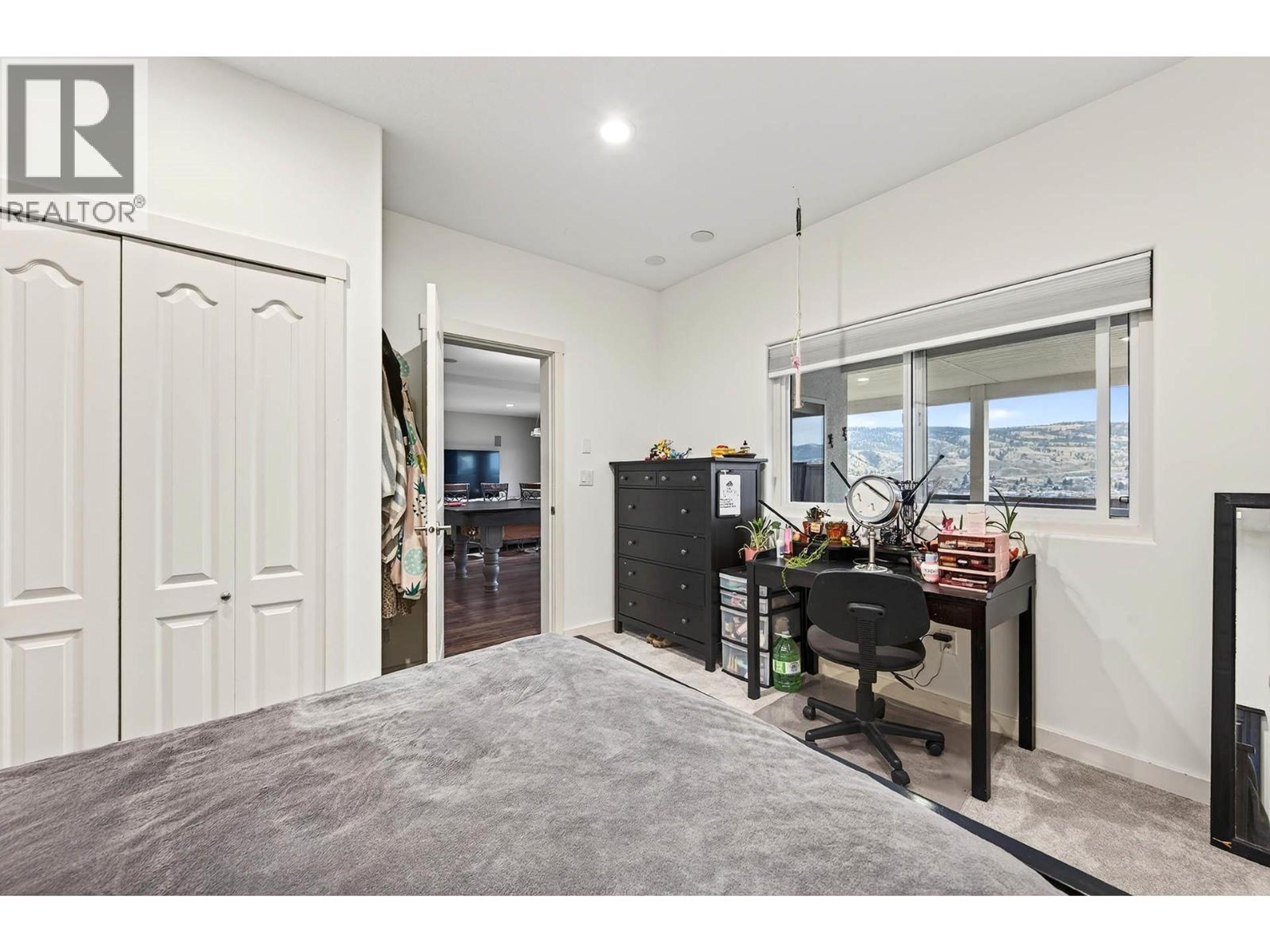 302 MARIPOSA COURT - 38