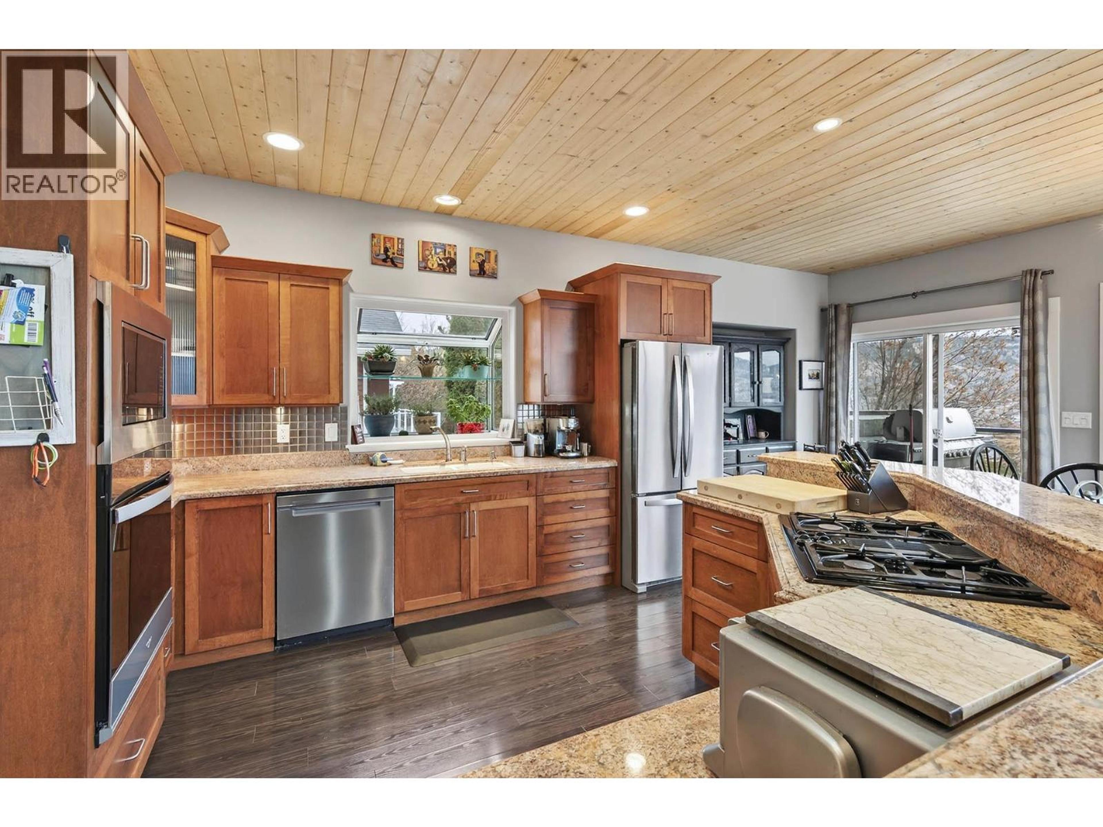 302 MARIPOSA COURT - 4