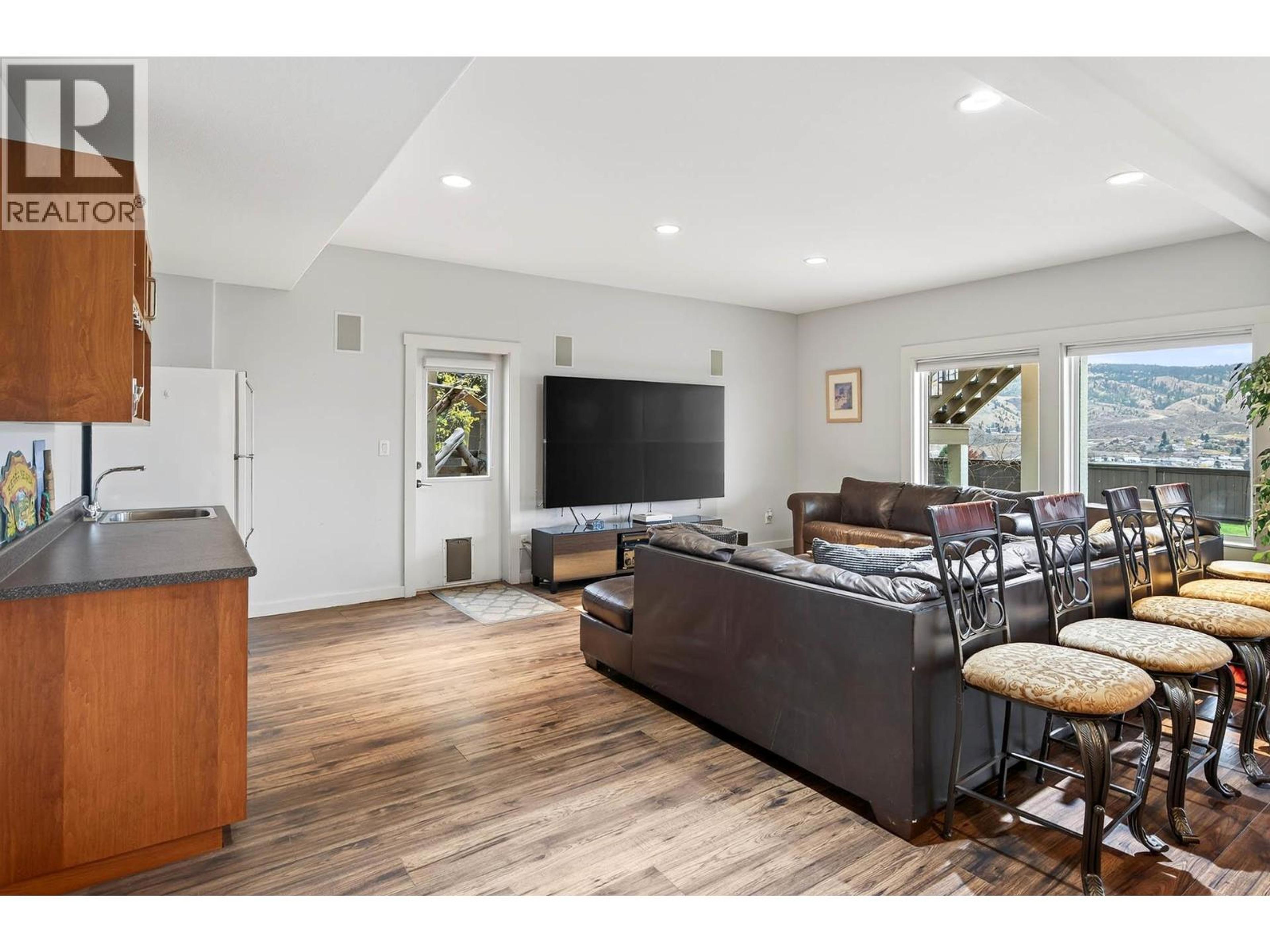 302 MARIPOSA COURT - 45