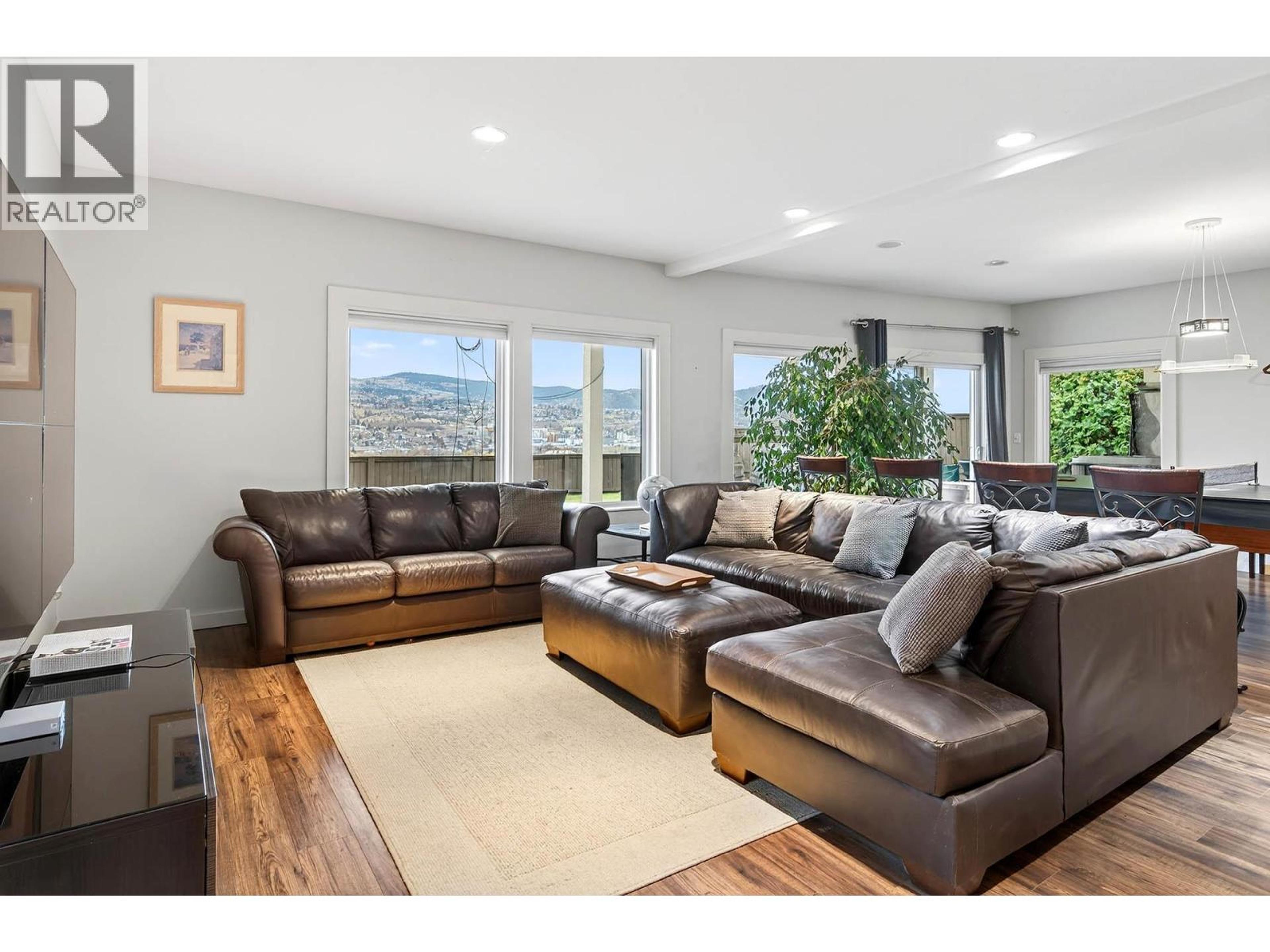 302 MARIPOSA COURT - 46