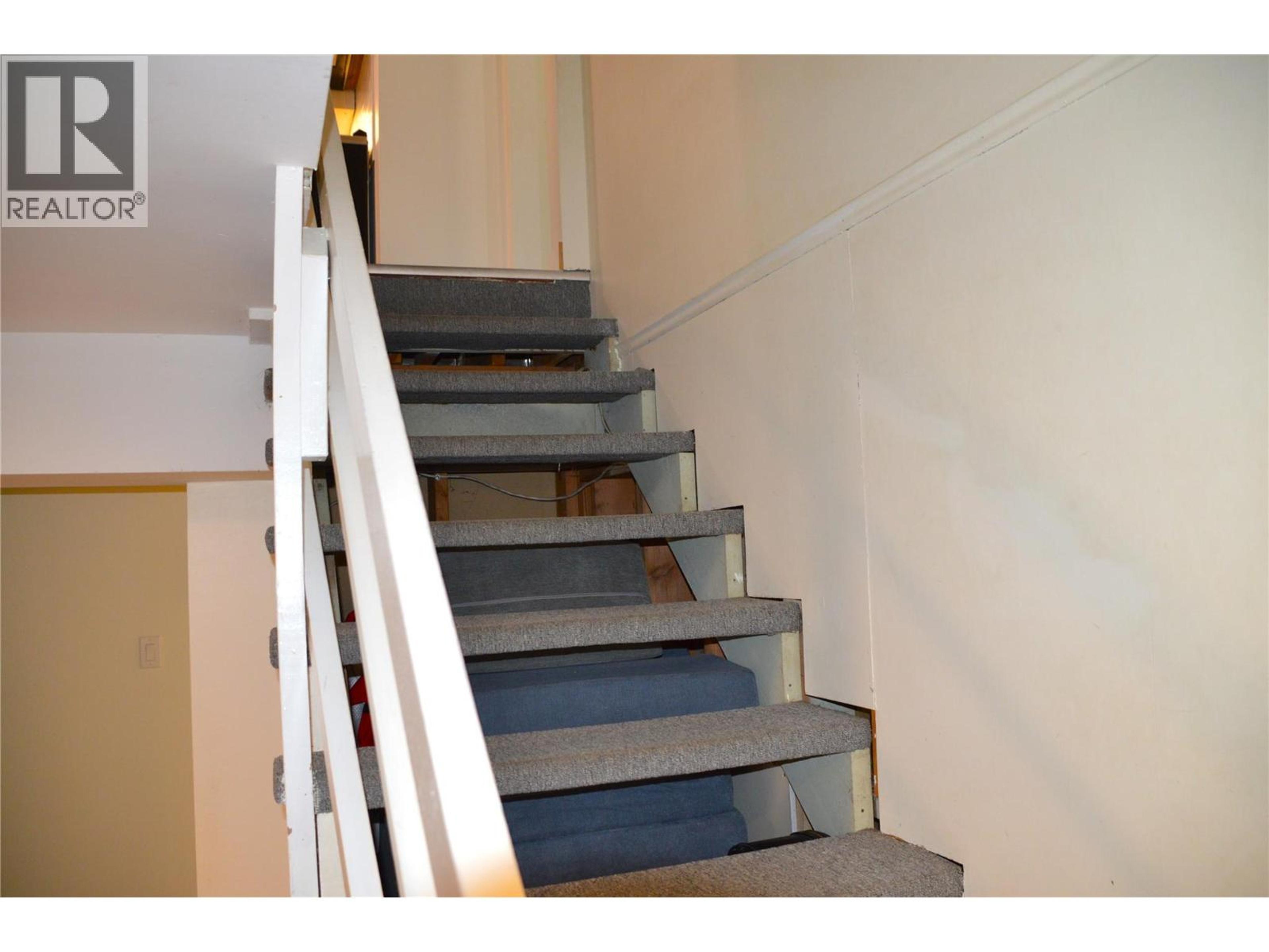 609 REGINA AVENUE - 29