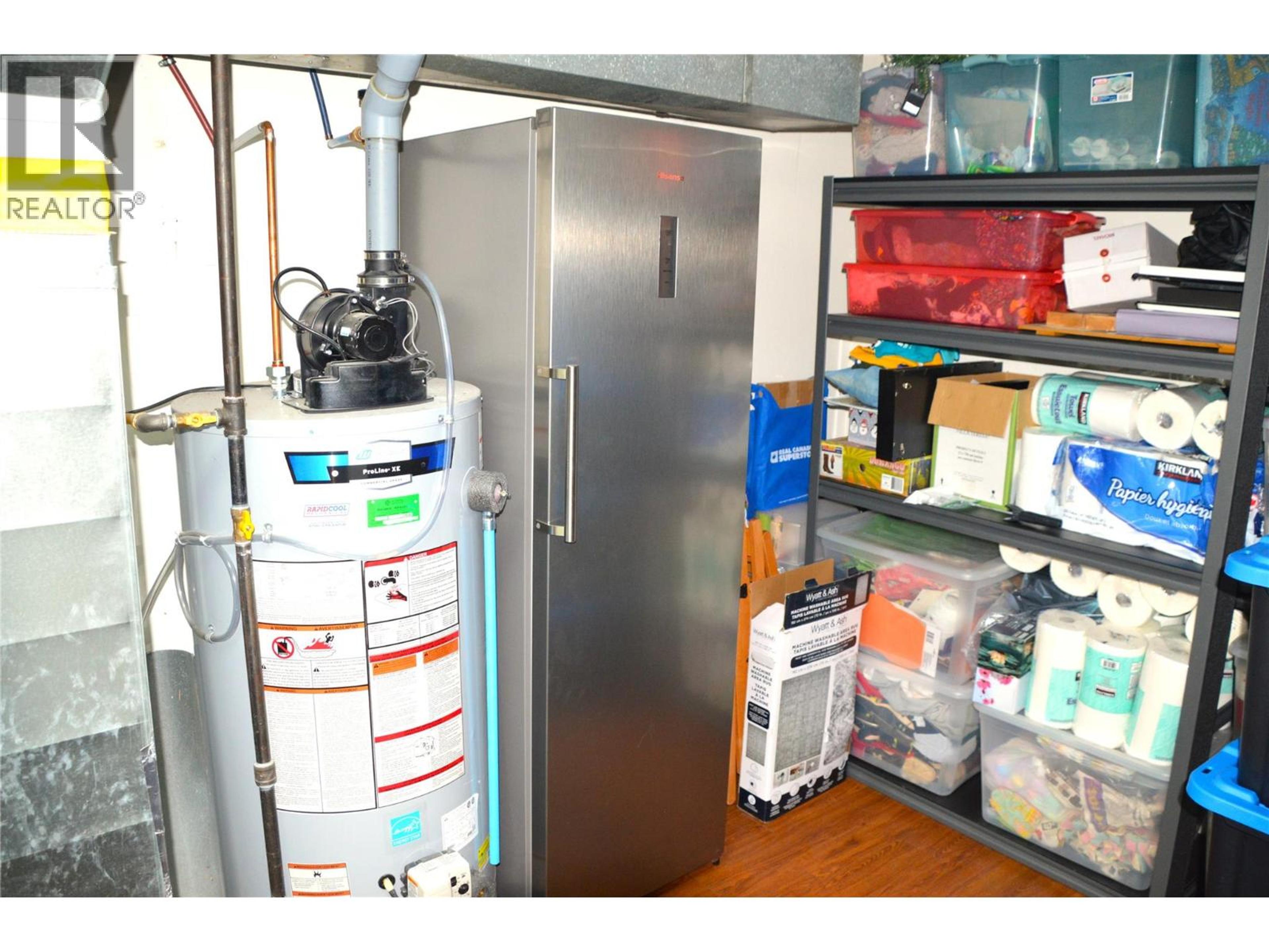 609 REGINA AVENUE - 31