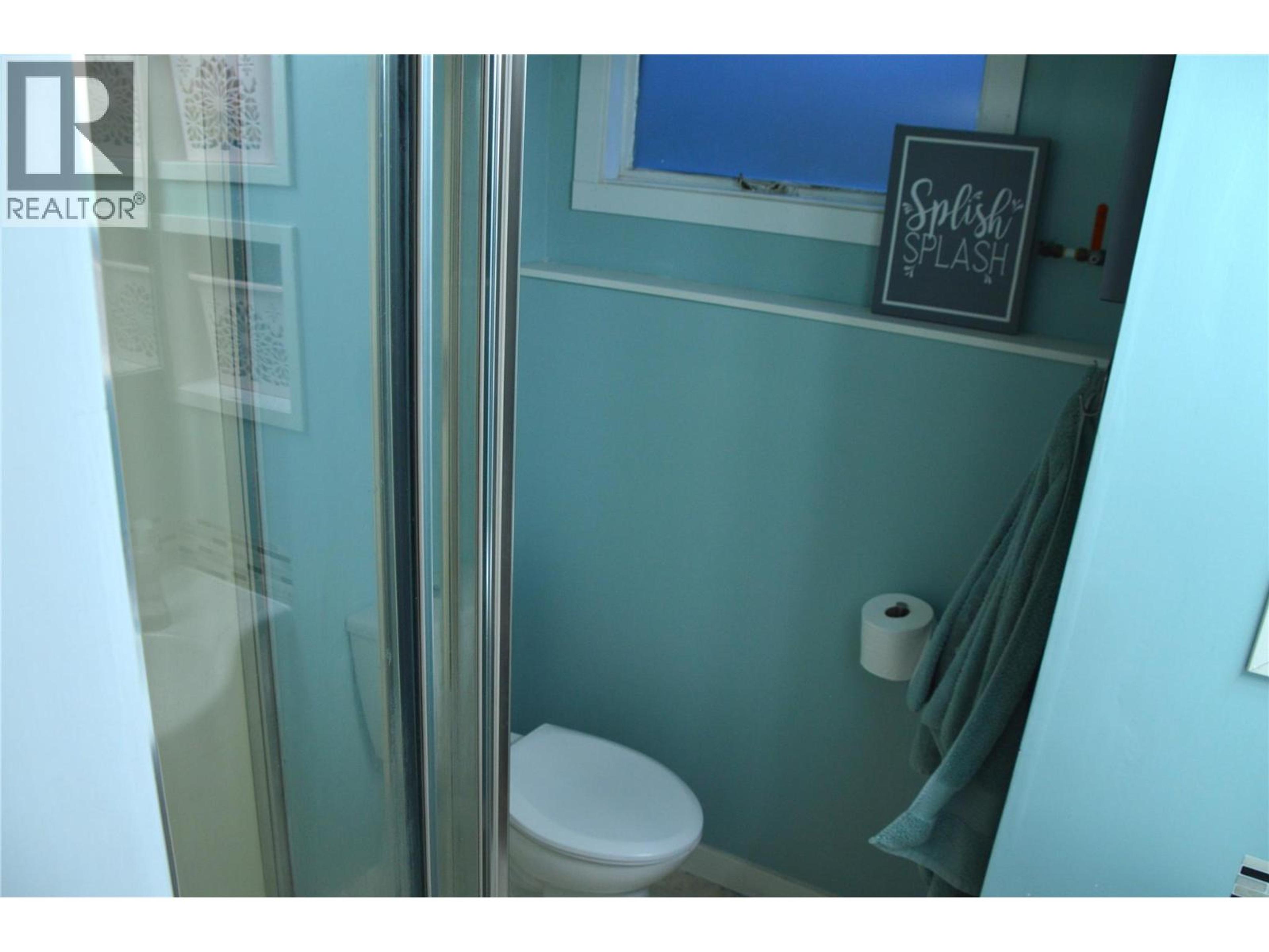 609 REGINA AVENUE - 33