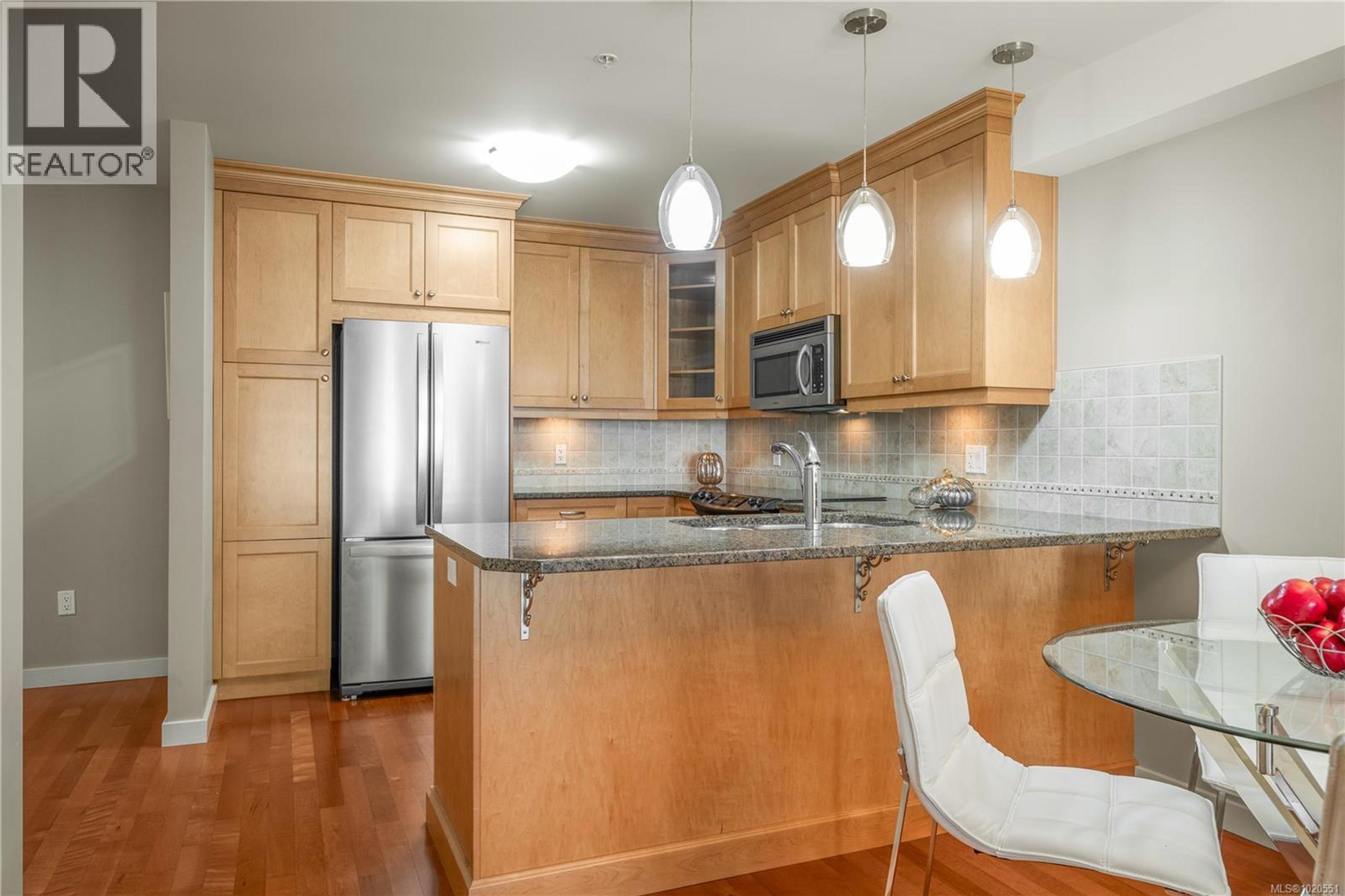 #212 6728 DICKINSON RD - 10