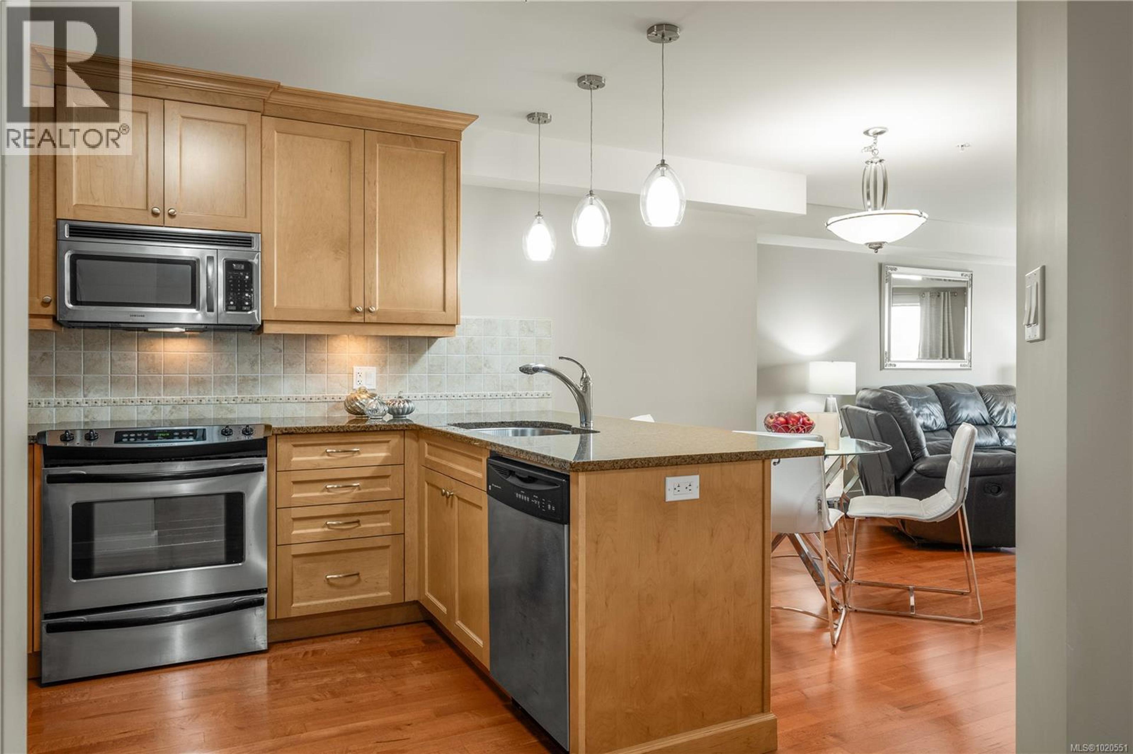 #212 6728 DICKINSON RD - 14