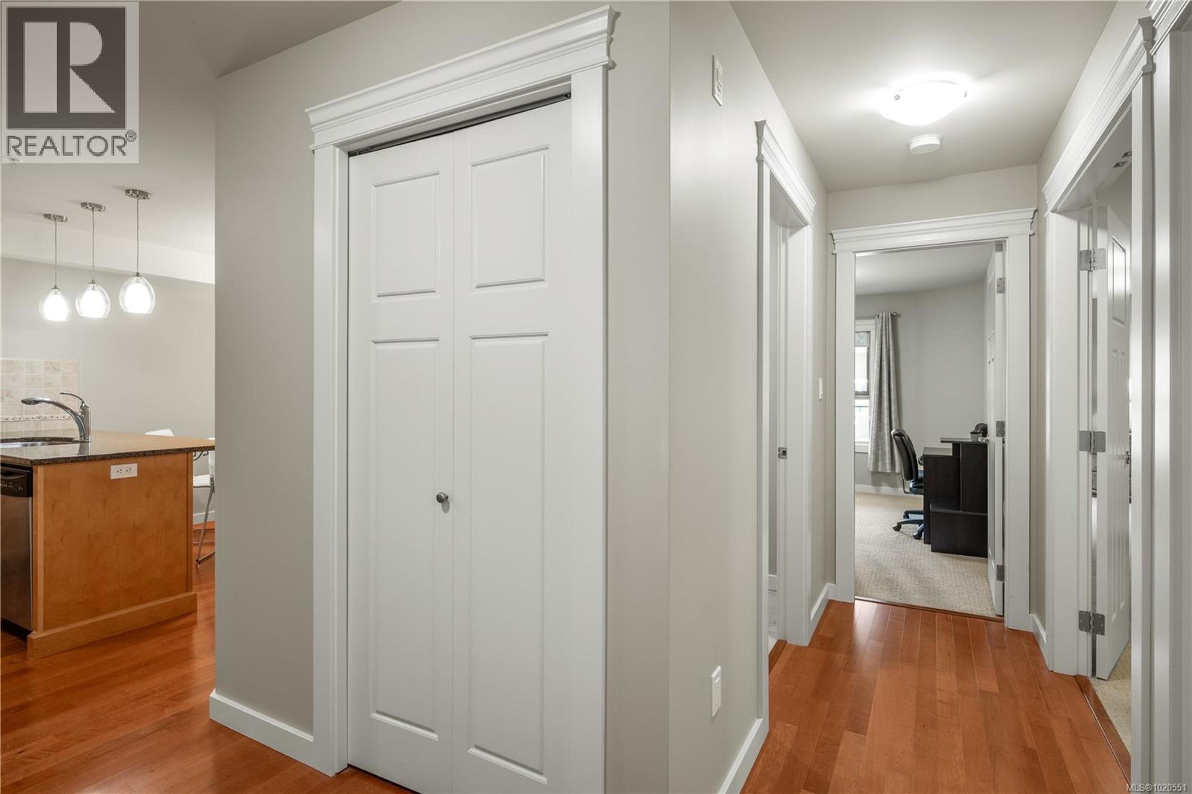 #212 6728 DICKINSON RD - 19