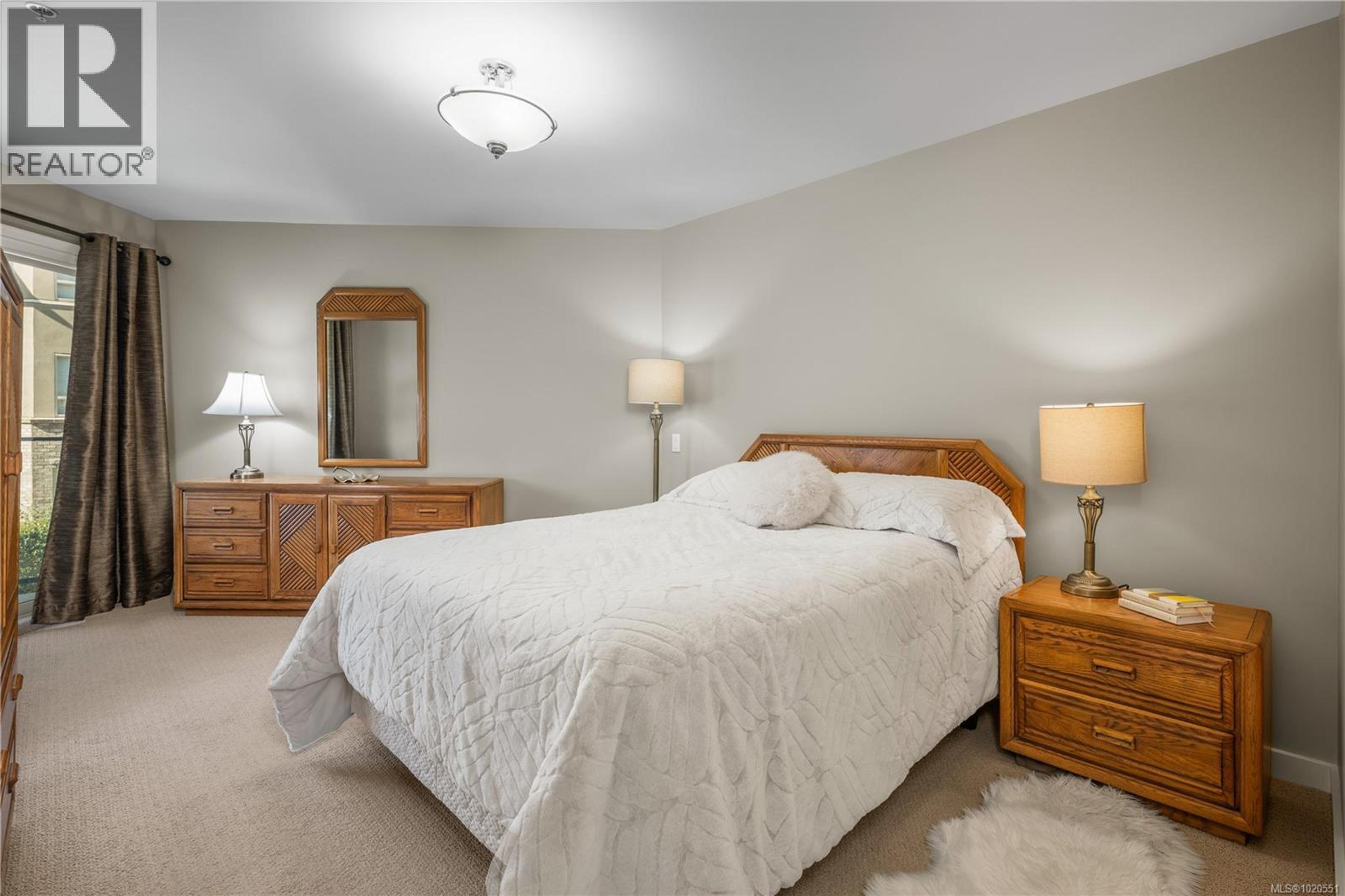 #212 6728 DICKINSON RD - 22