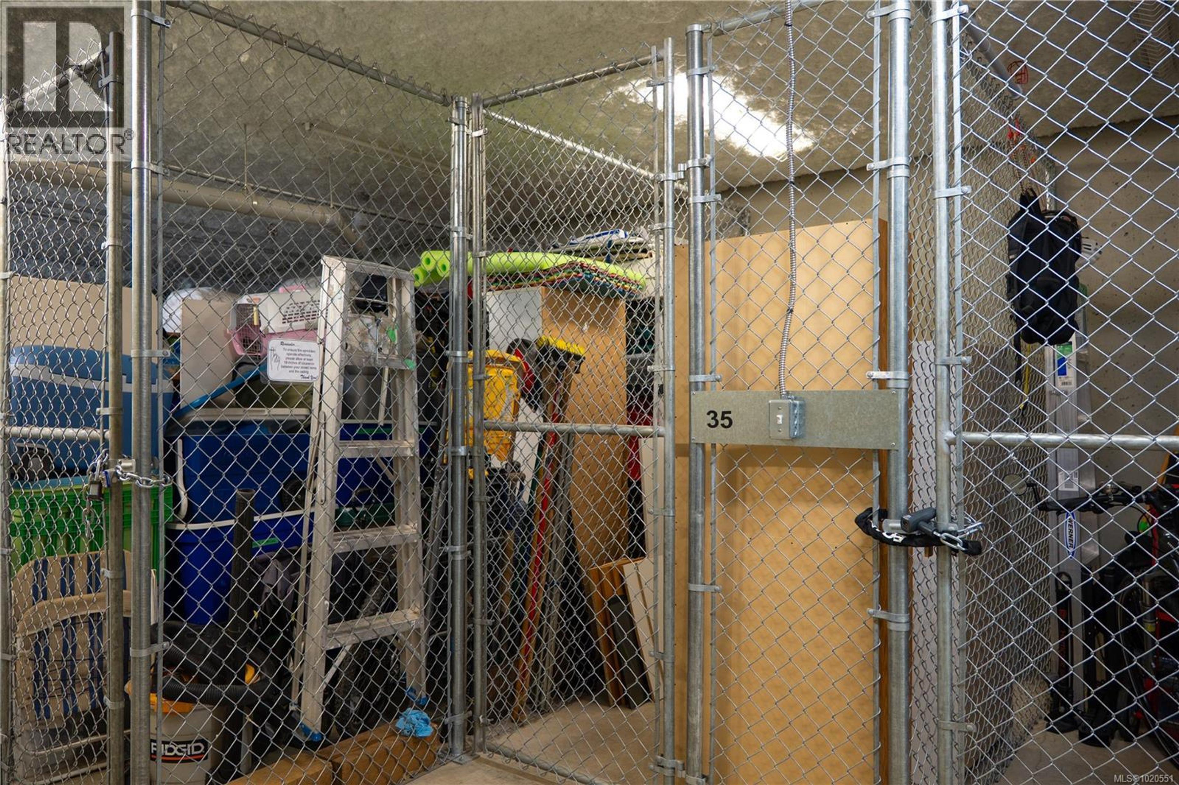 #212 6728 DICKINSON RD - 34