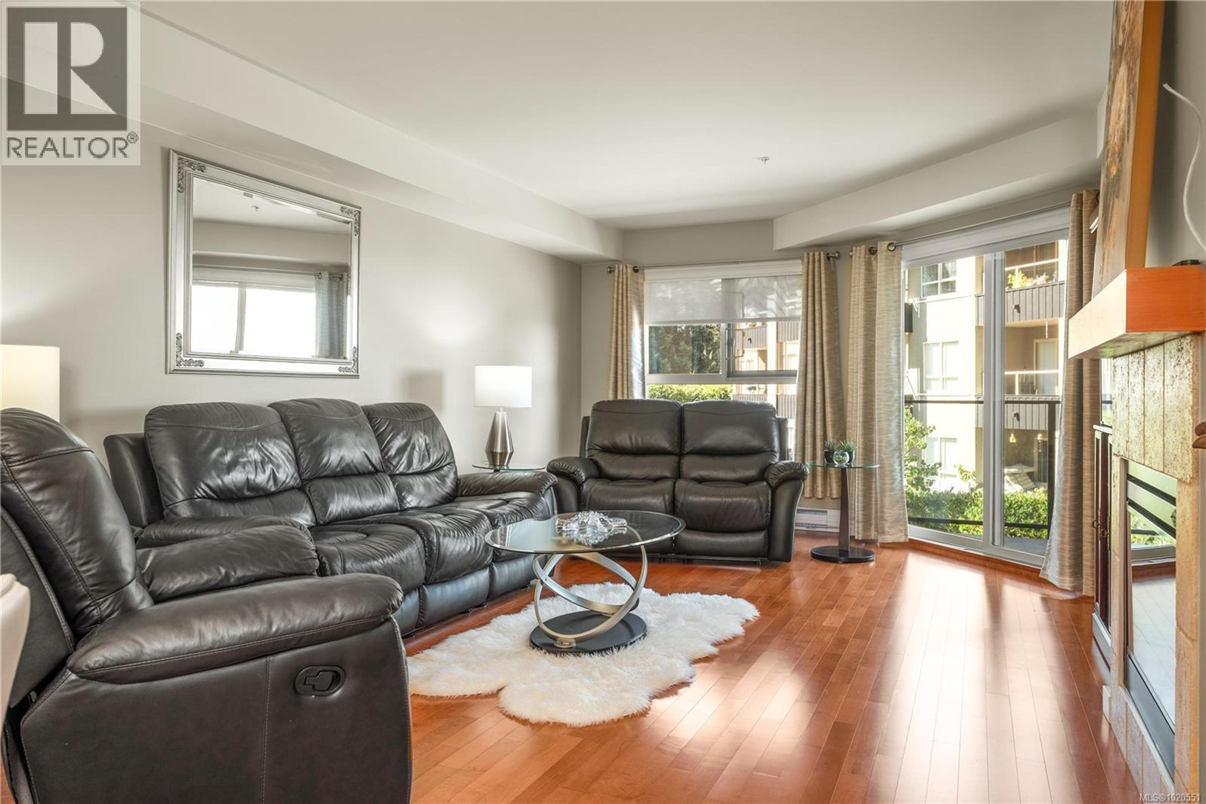 #212 6728 DICKINSON RD - 5