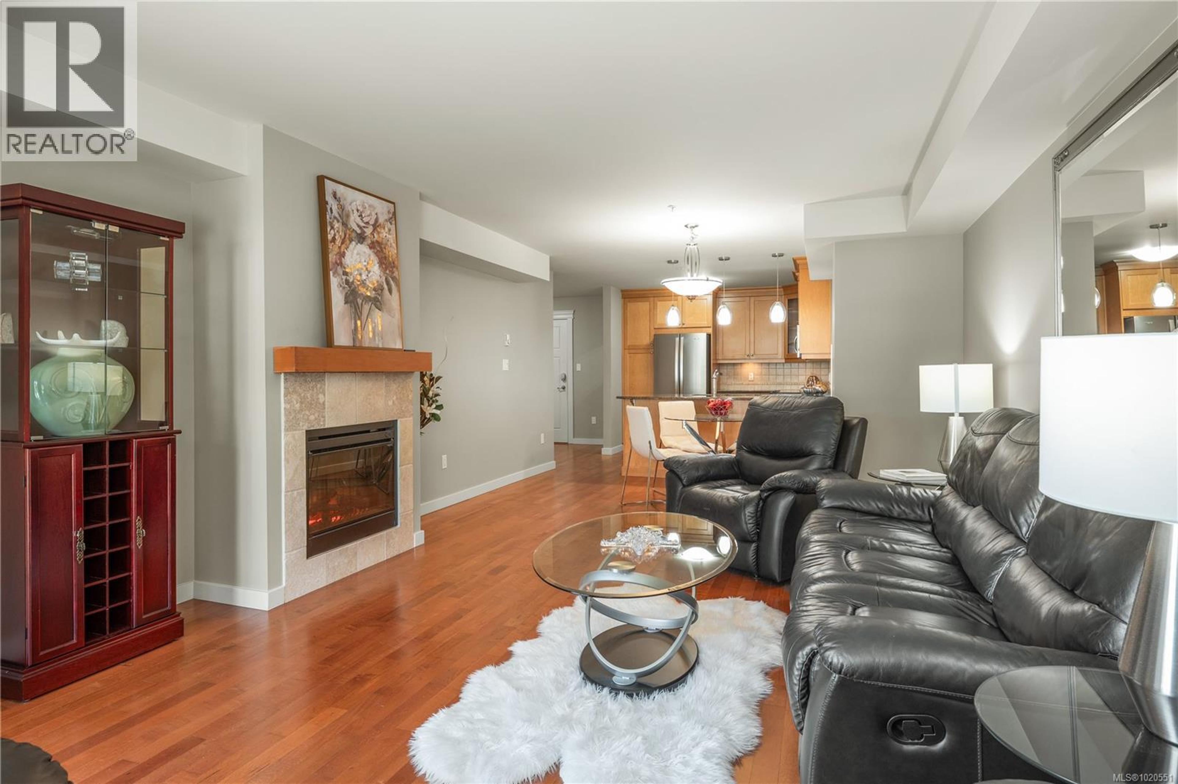 #212 6728 DICKINSON RD - 7