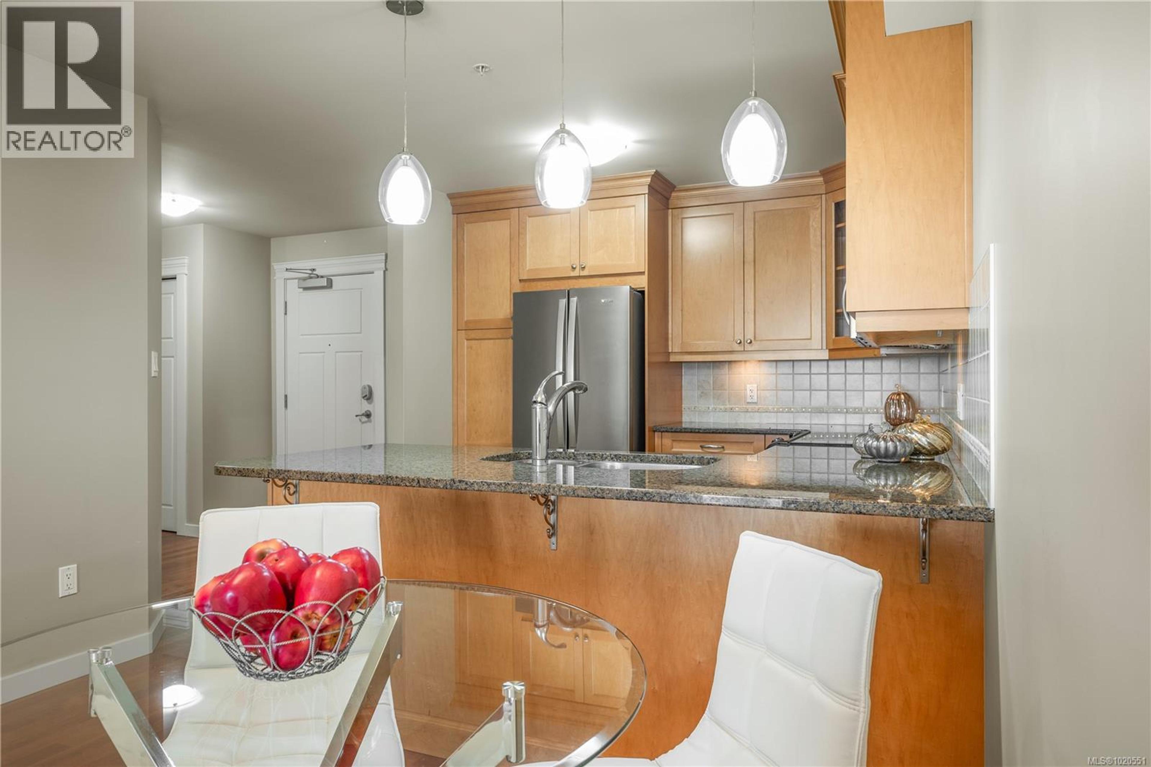 #212 6728 DICKINSON RD - 9