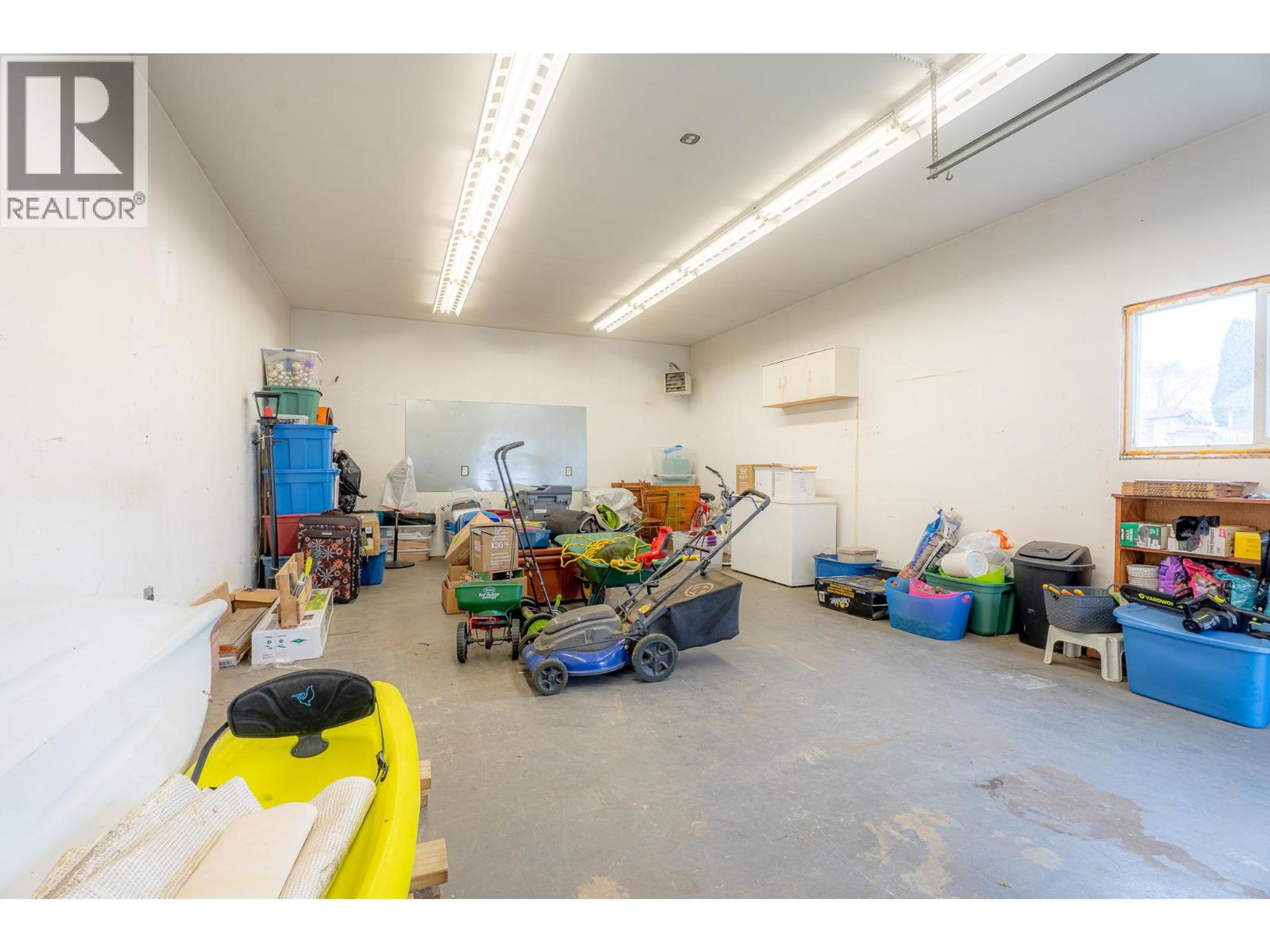 4915 CAMMARAY DRIVE - 33