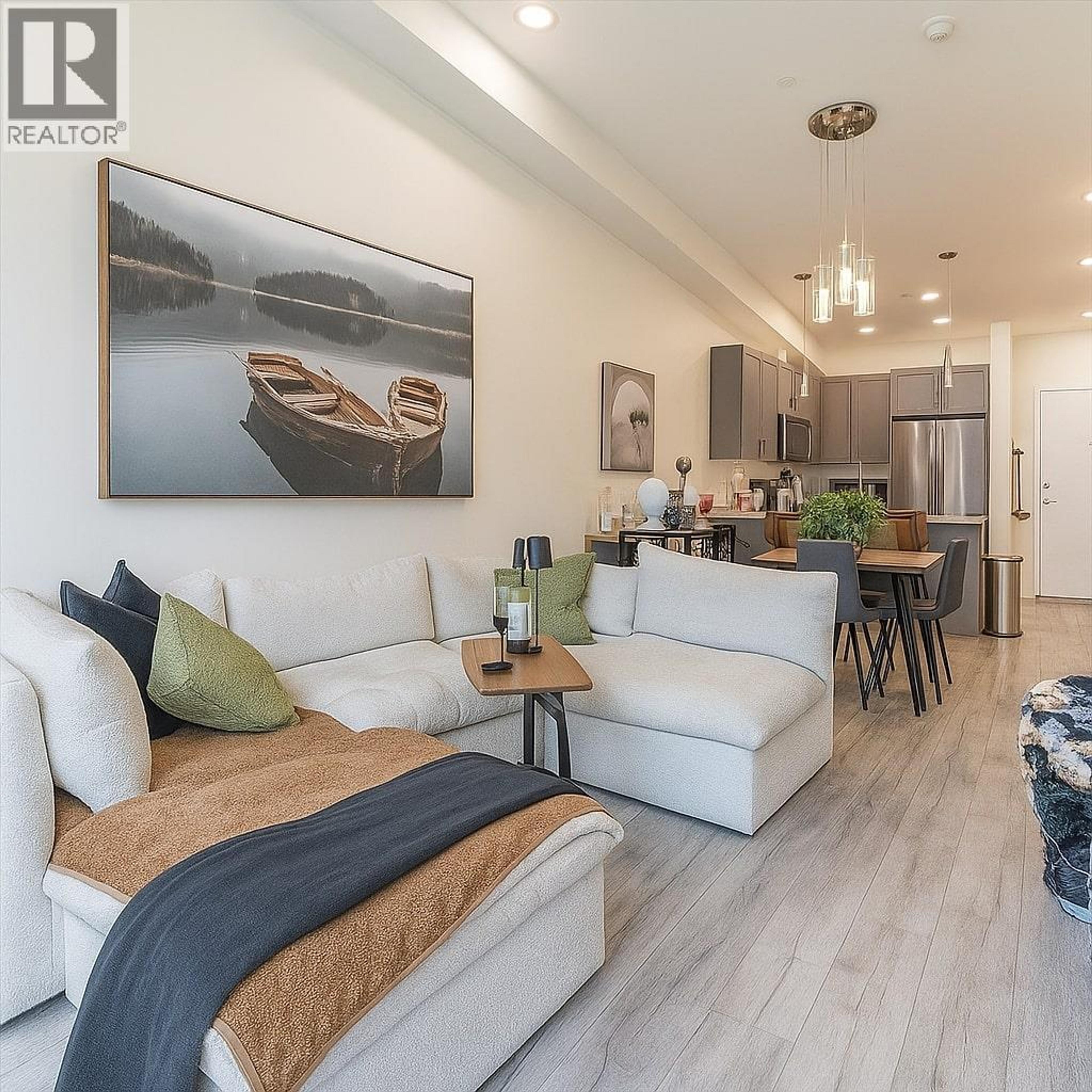 #405 651 DUNES DRIVE - 16