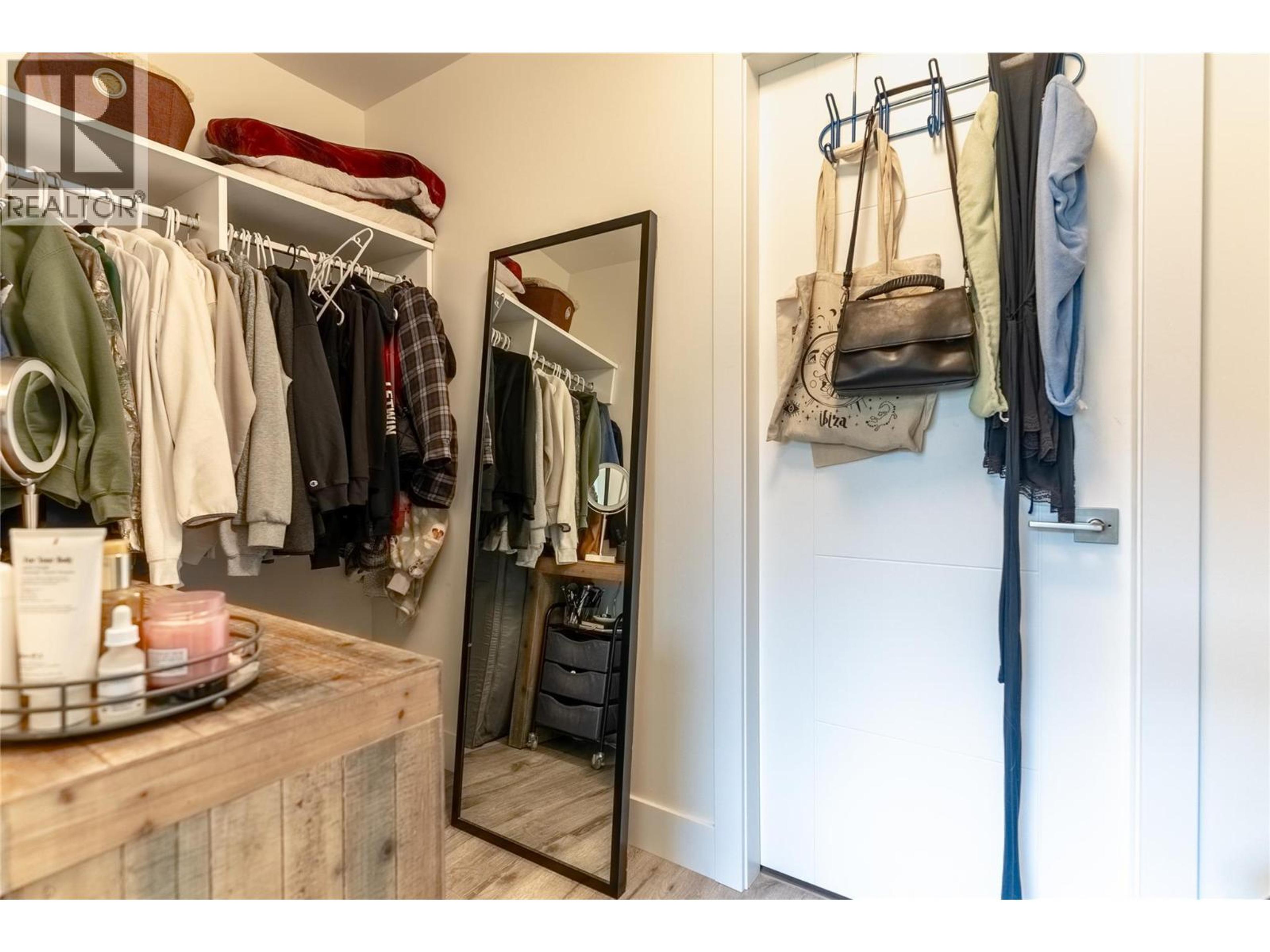 #405 651 DUNES DRIVE - 22