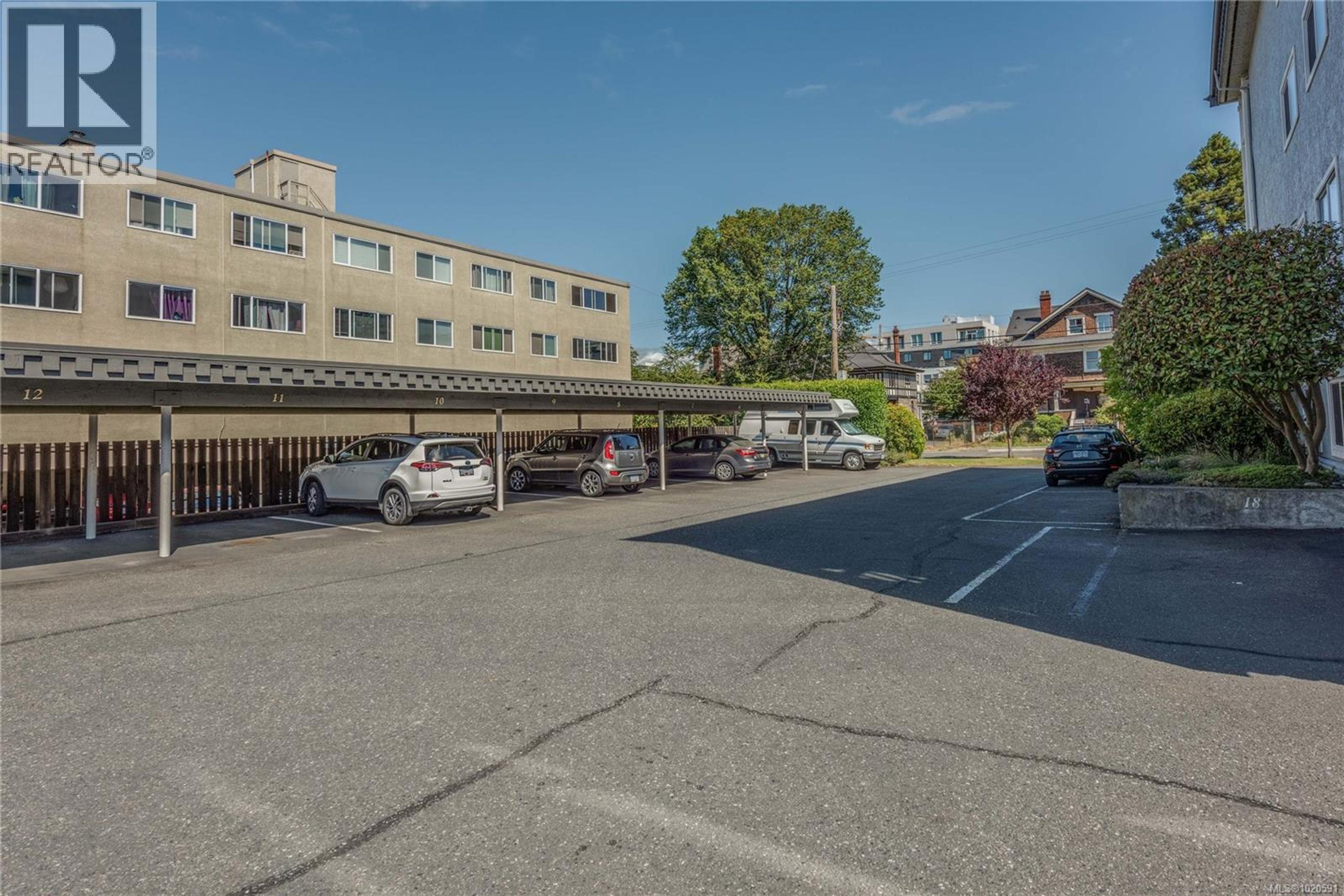 1115 Rockland Ave, Victoria - Exteriors - Photo 4