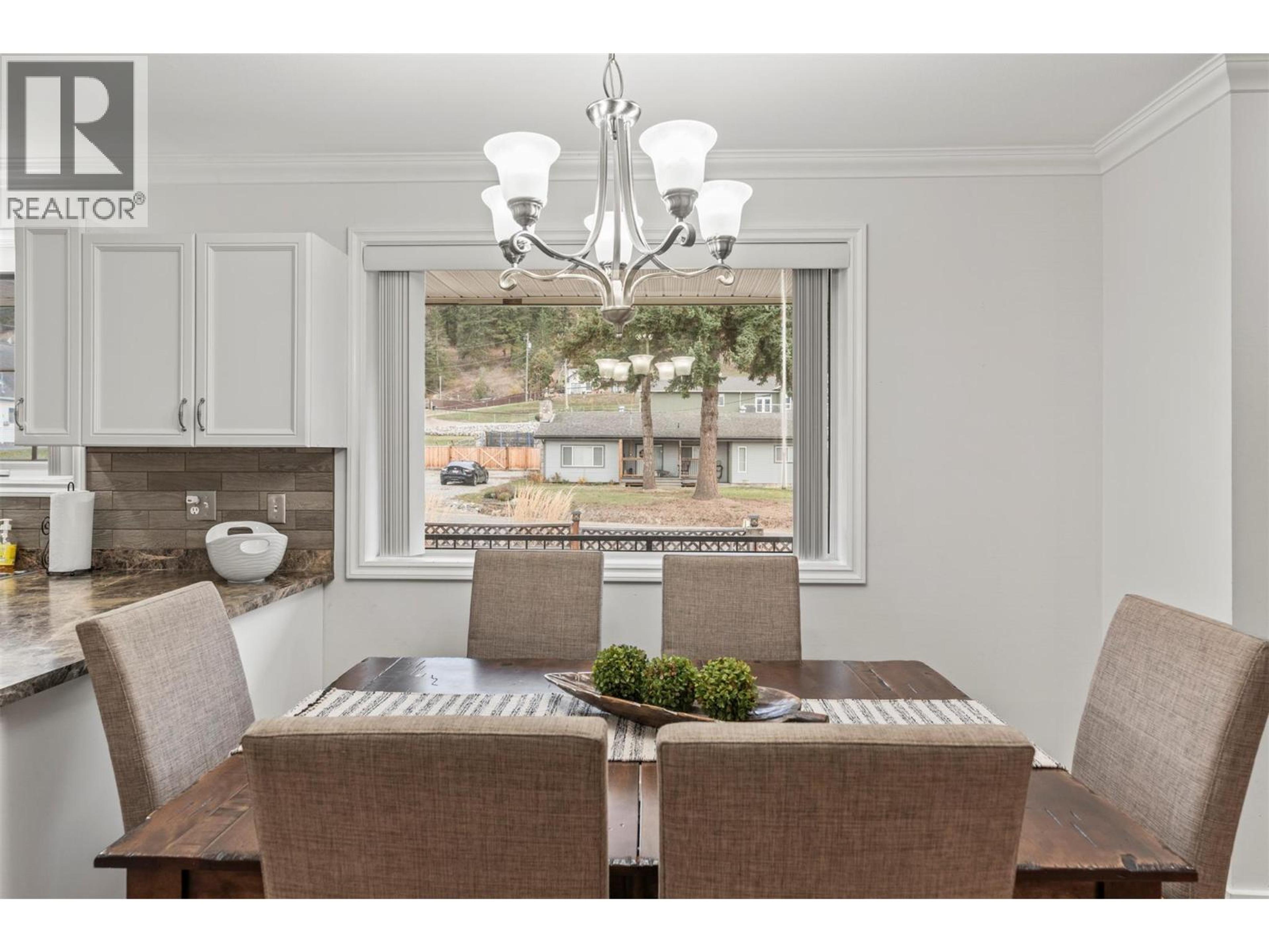 110 WEST ENDERBY ROAD - 11