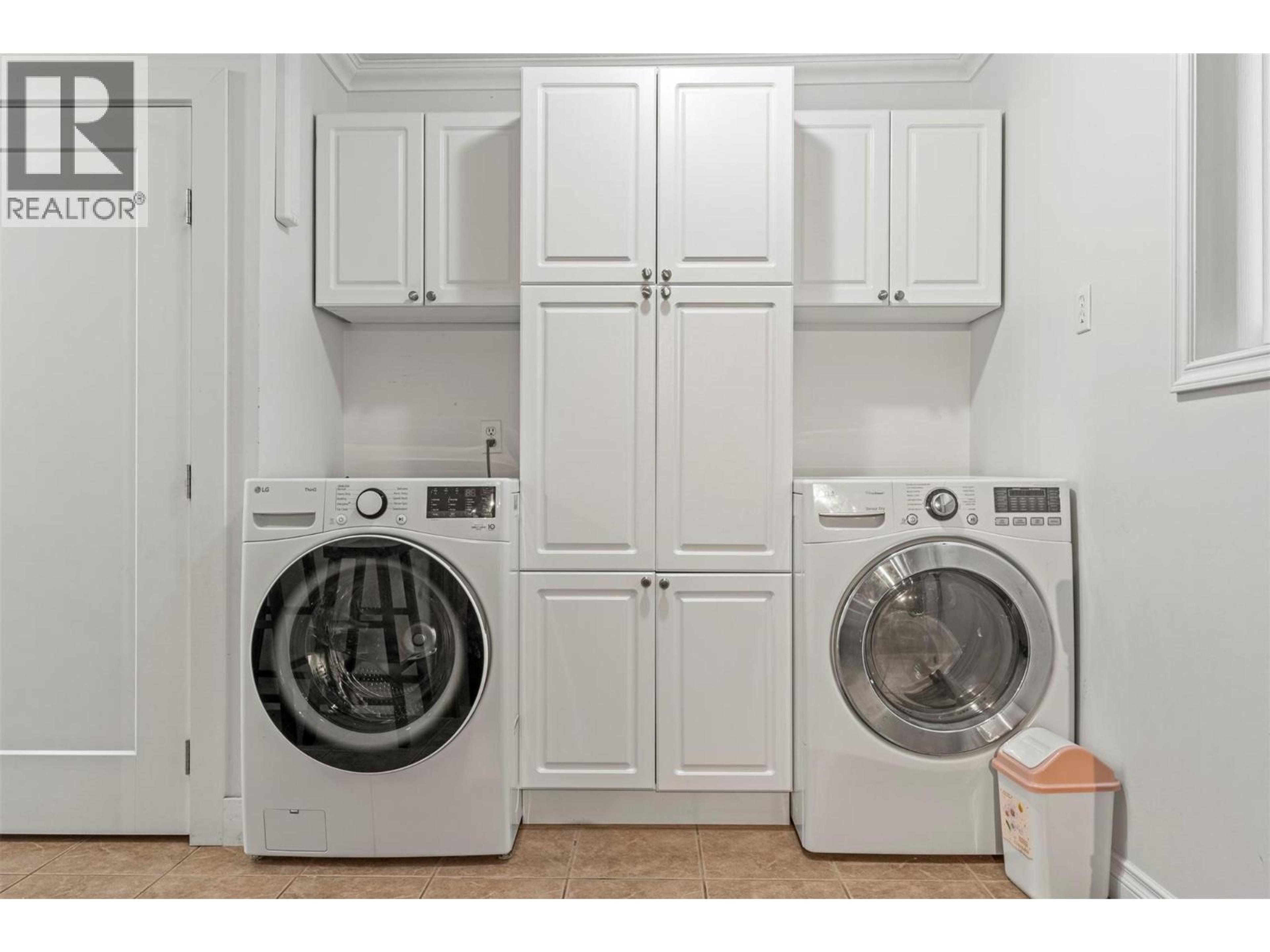 110 WEST ENDERBY ROAD - 17