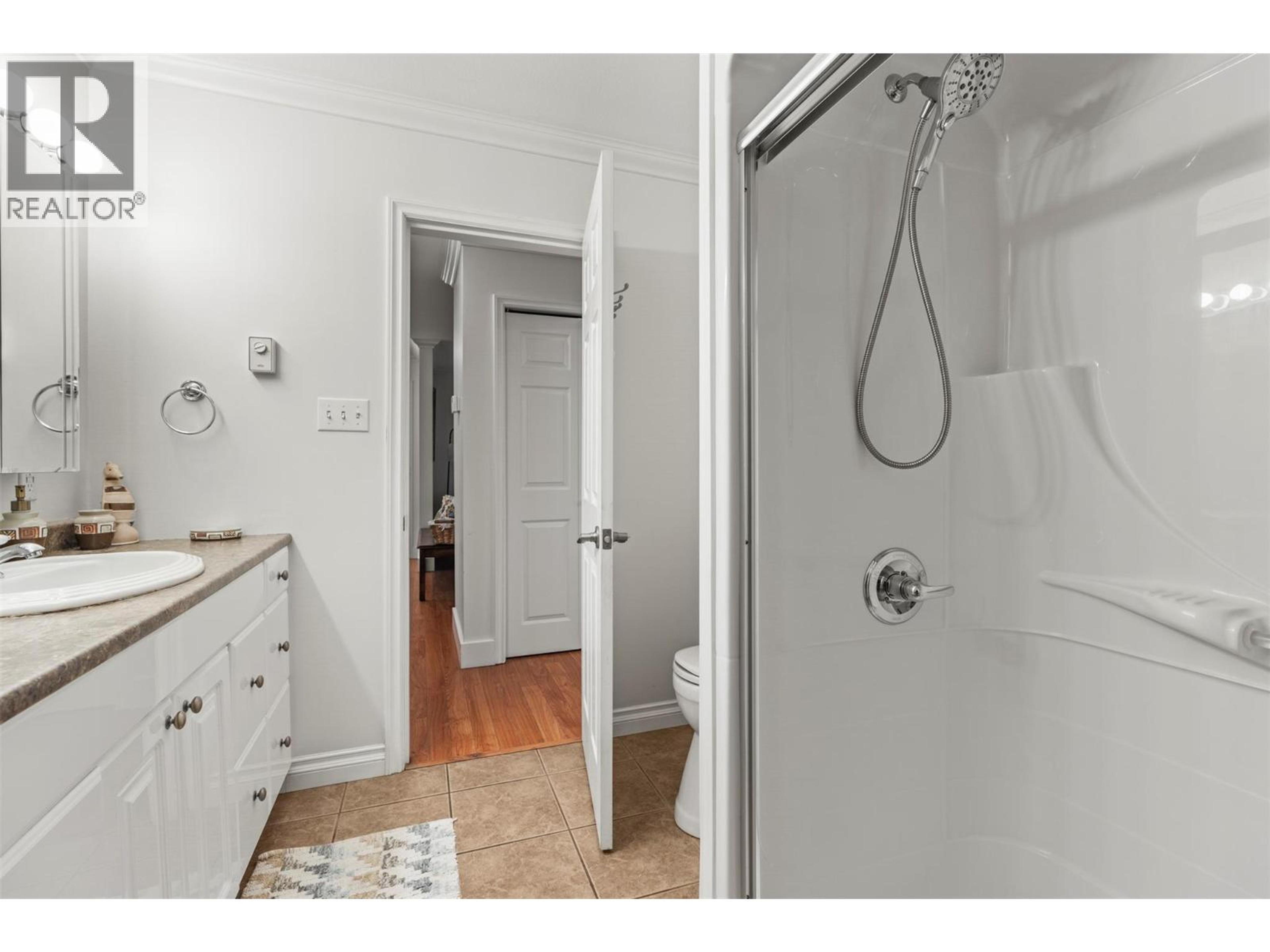 110 WEST ENDERBY ROAD - 23