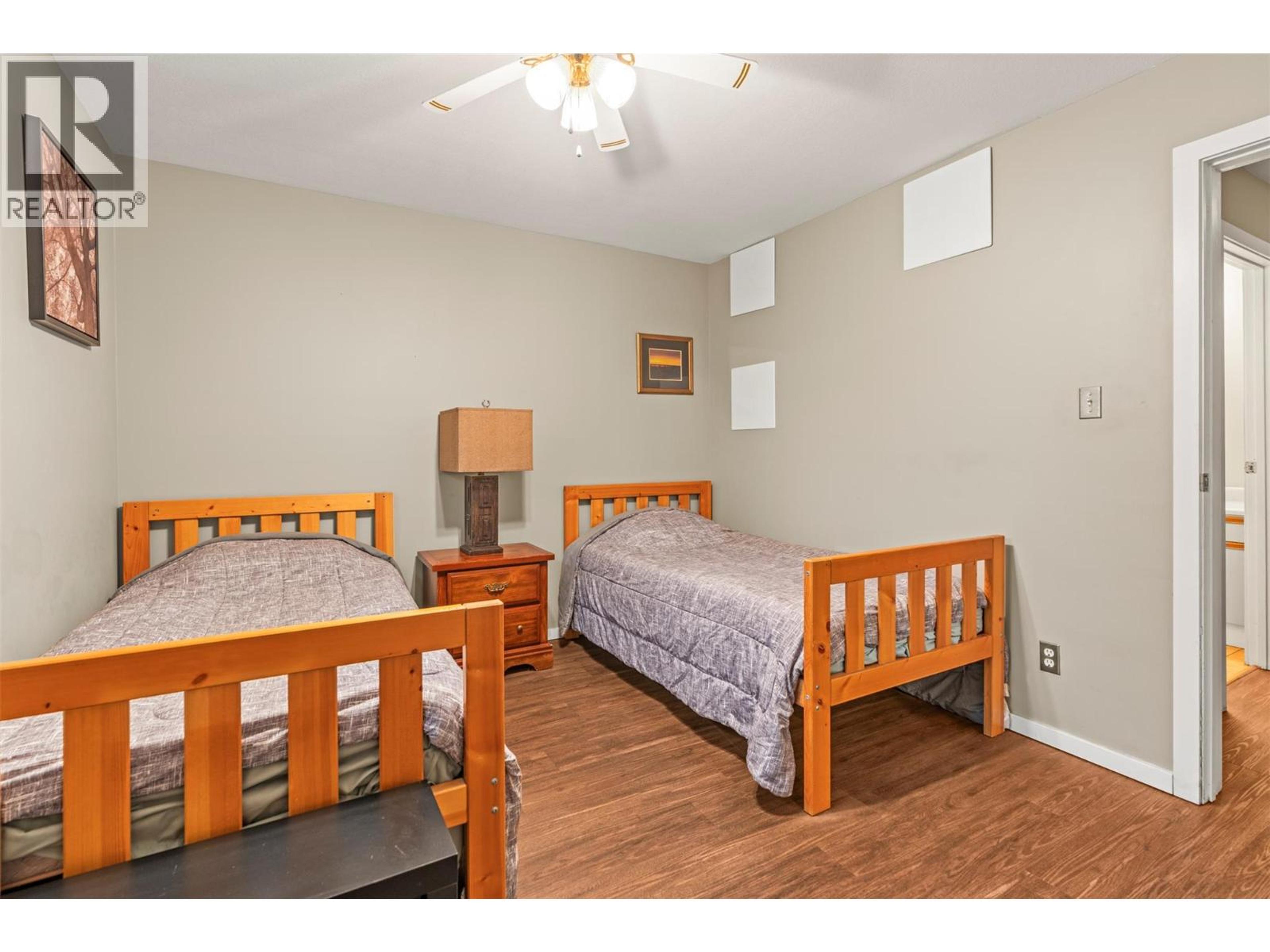 110 WEST ENDERBY ROAD - 34